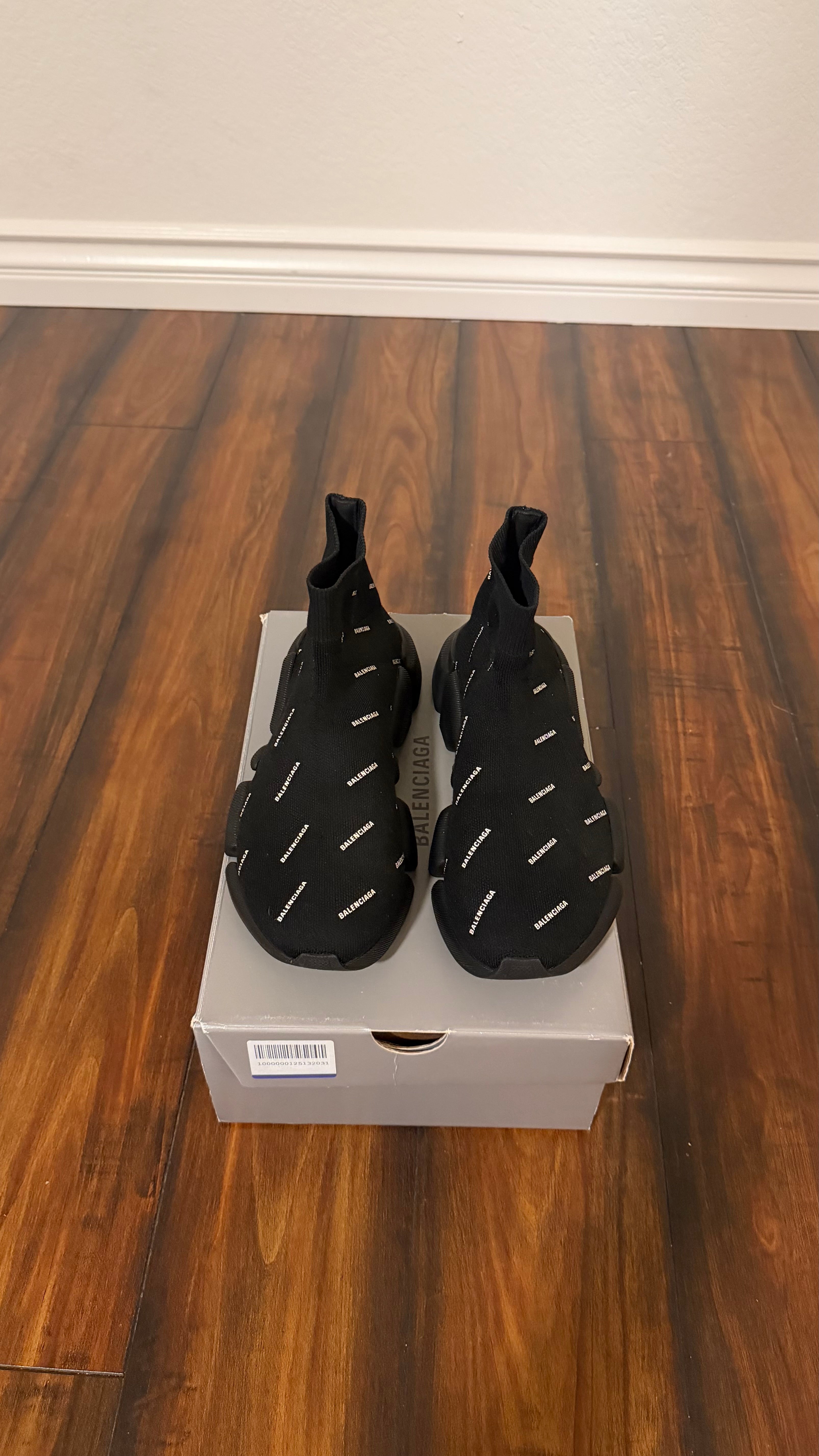 Balenciaga sock speed trainer (size 39EU - 7/7.5US)
