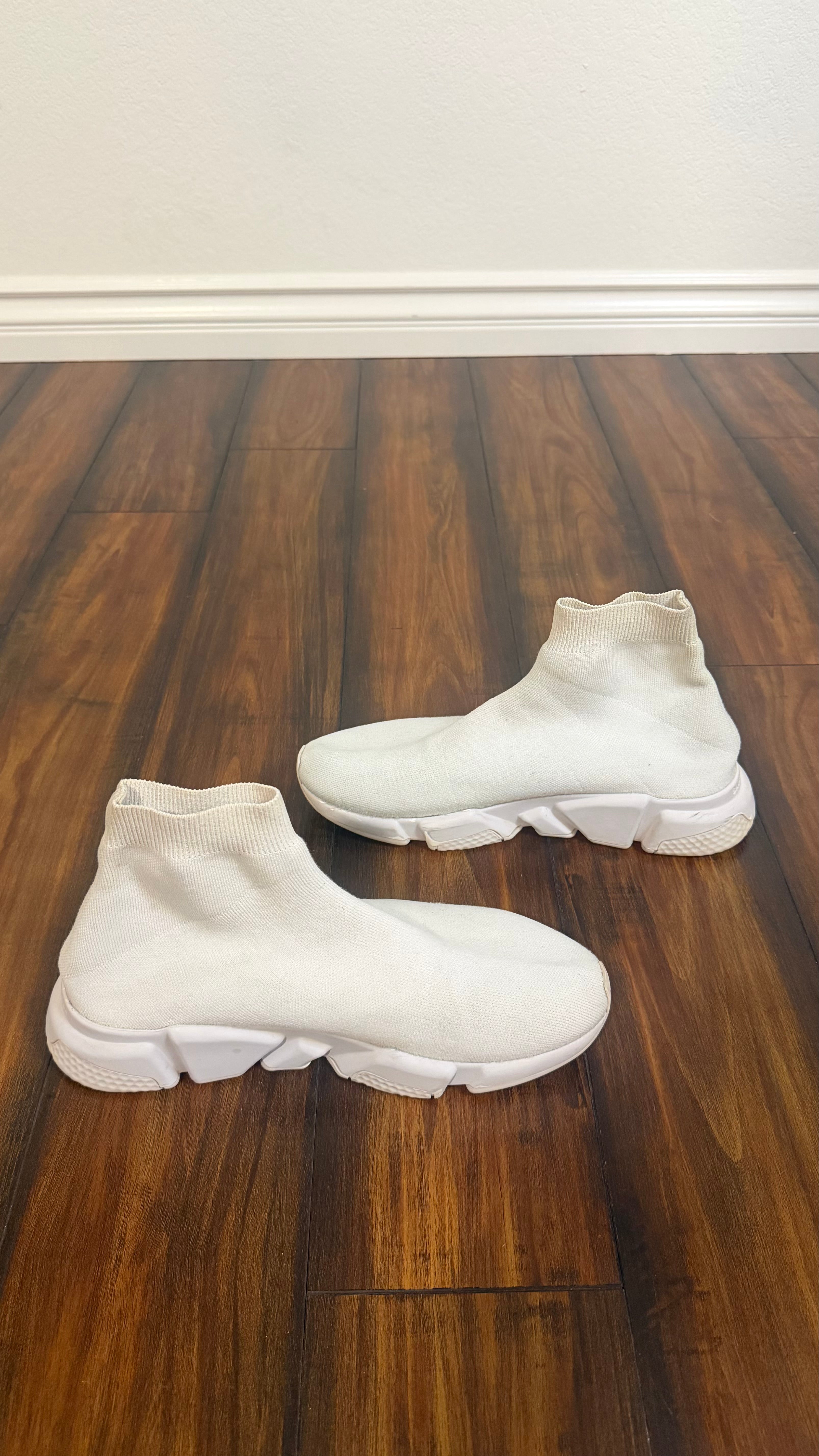 Balenciaga sock speed trainer (size 42EU - 9/9.5US)