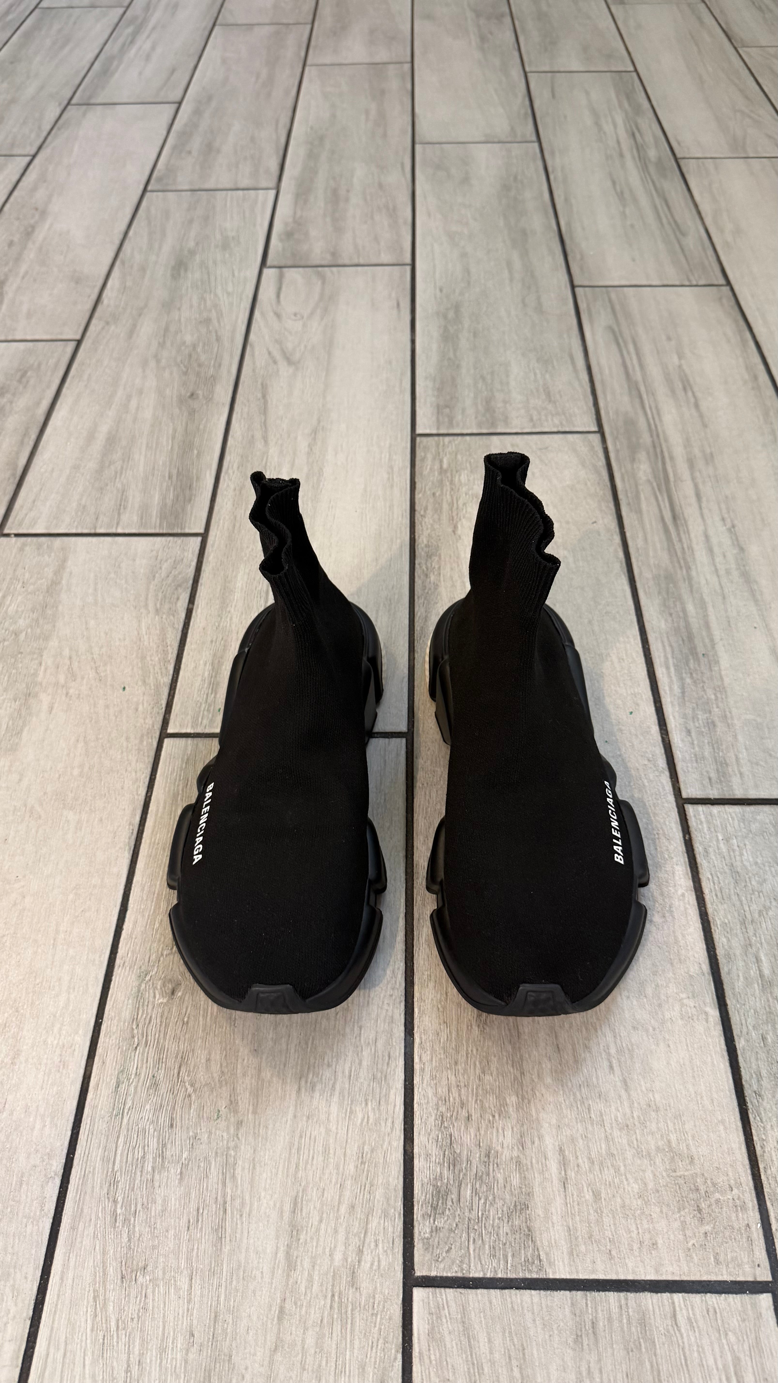 Balenciaga speed trainer (size 41EU - 8.5US)