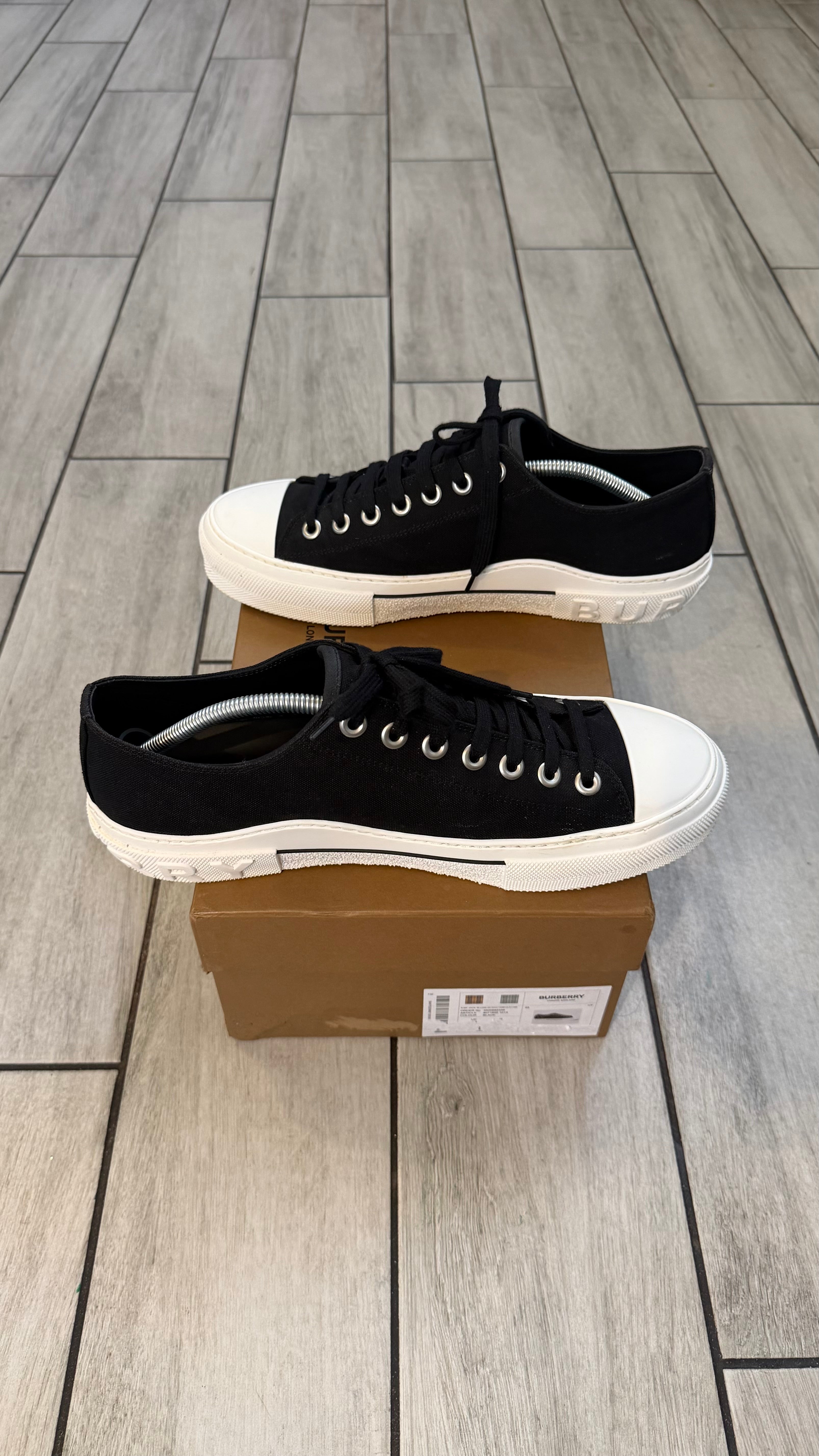 Burberry chuck canvas (size 45EU - 12US)