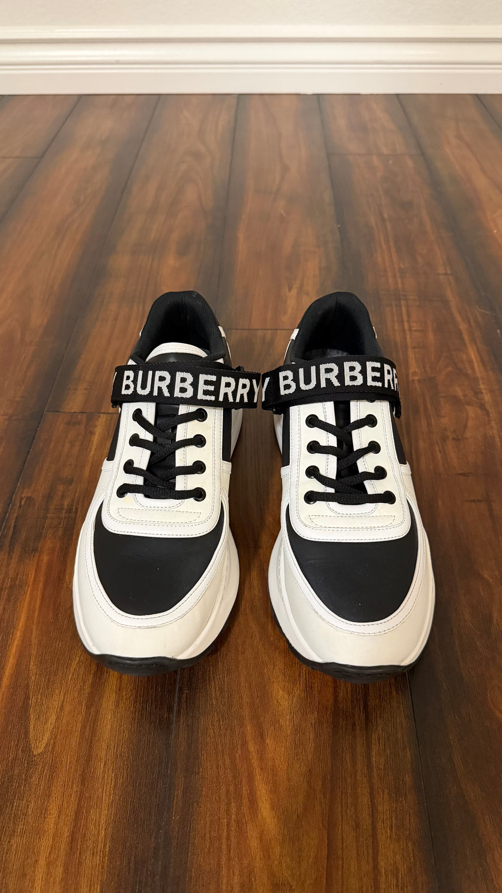 Burberry Ramsey (41EU - 8/8.5US)