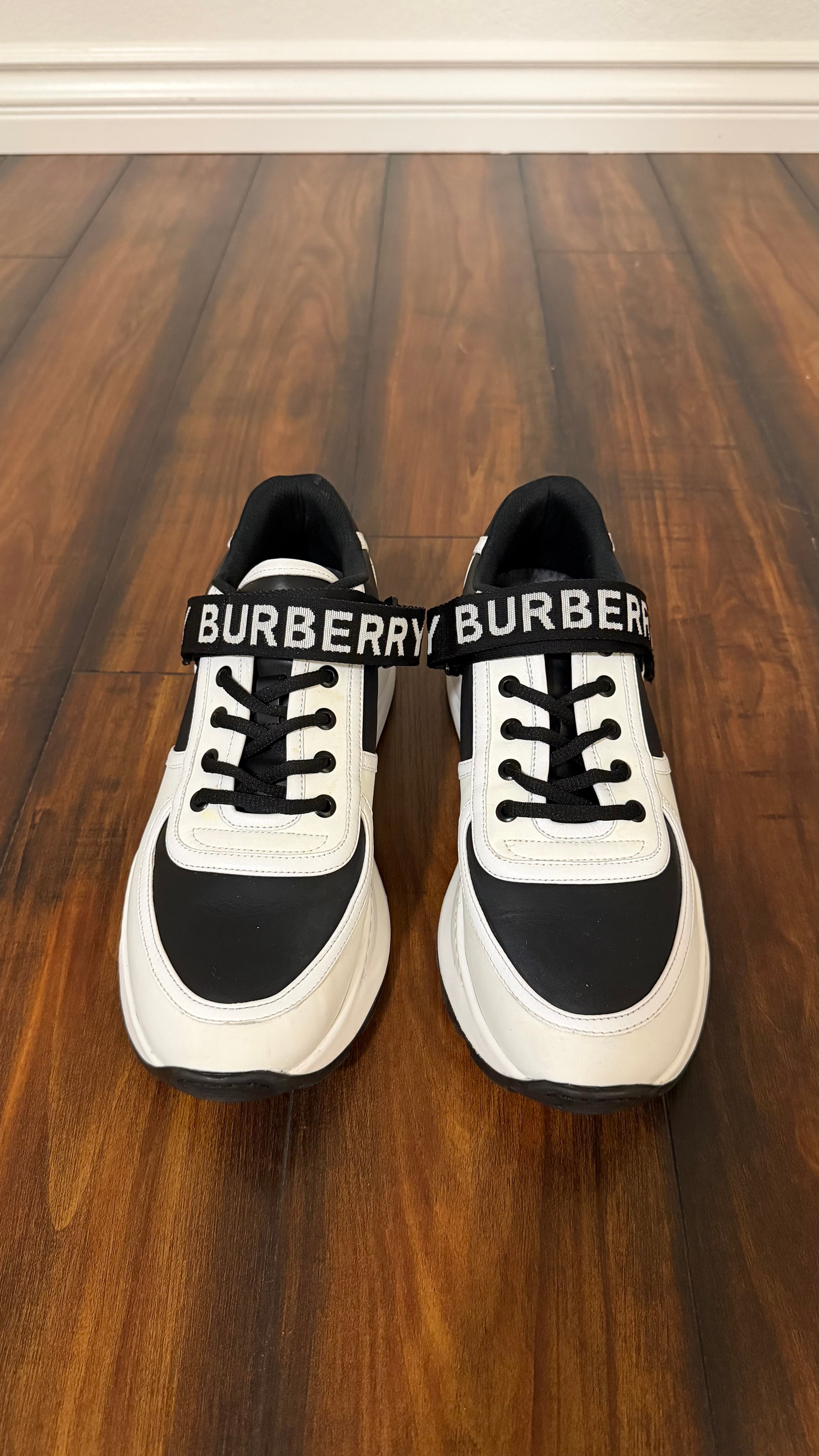 Burberry Ramsey (41EU - 8/8.5US)