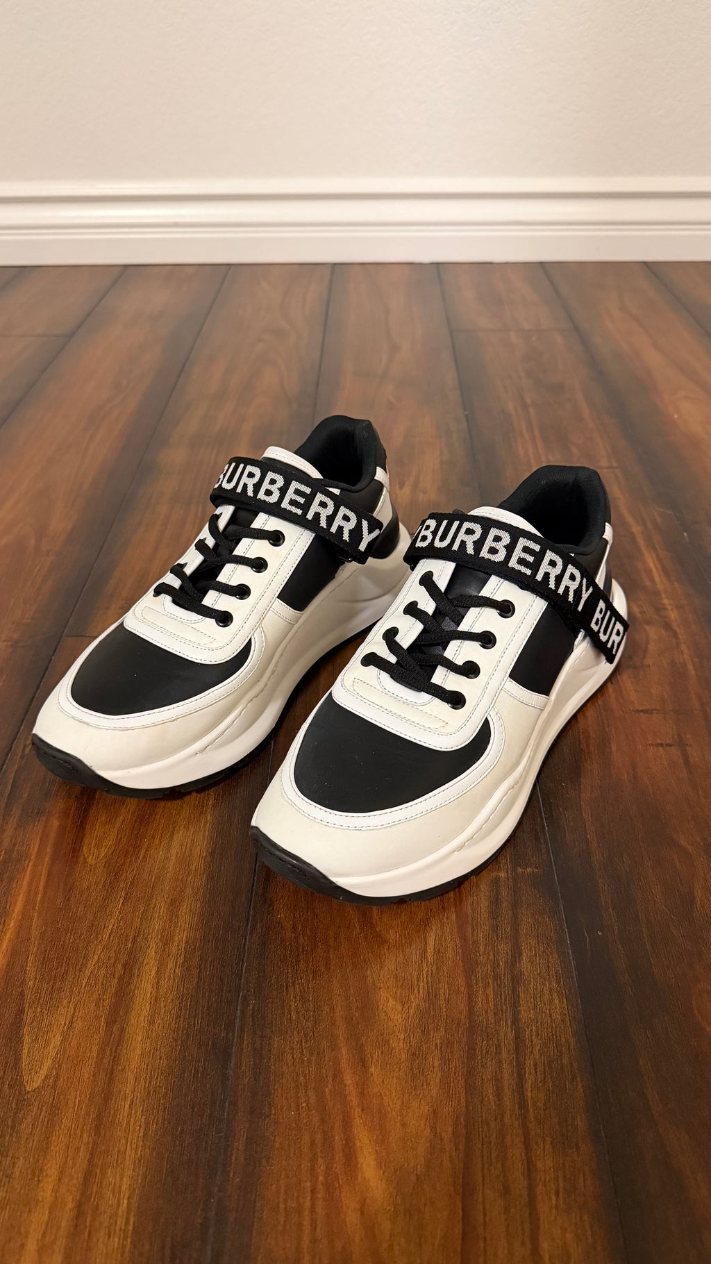 Burberry Ramsey (41EU - 8/8.5US)