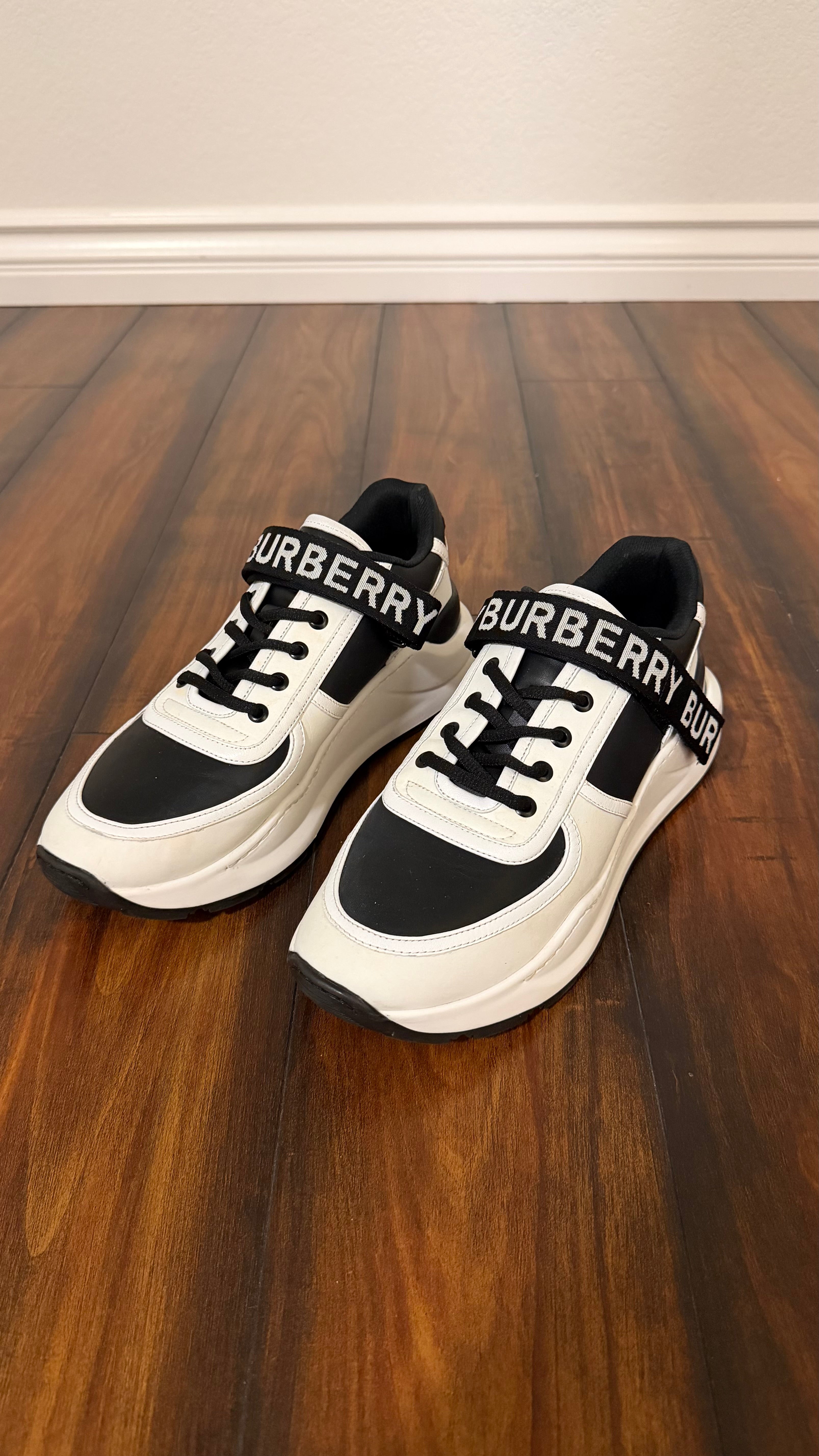 Burberry Ramsey (41EU - 8/8.5US)