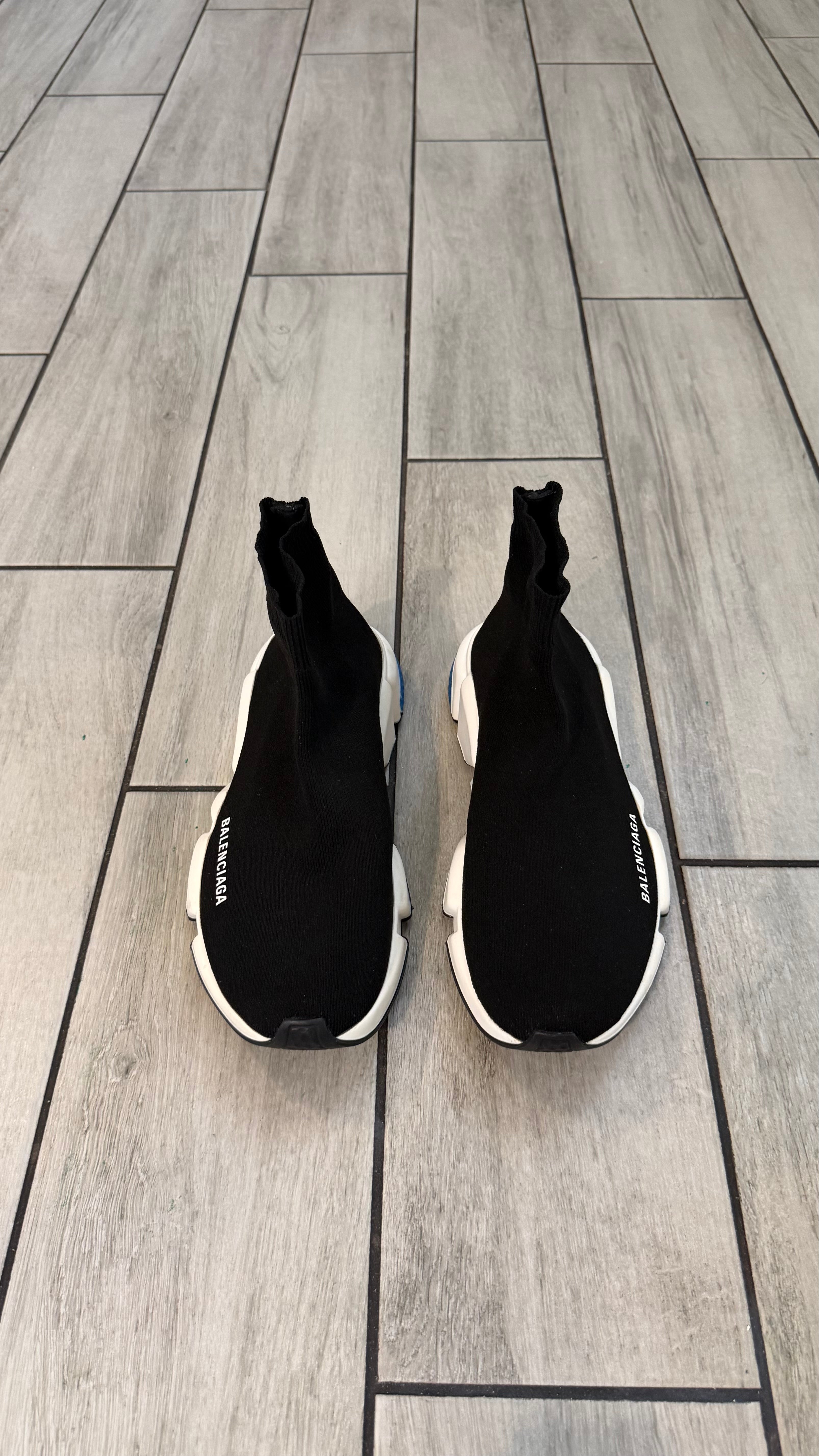 Balenciaga speed trainer (size 40EU - 7.5/8US)