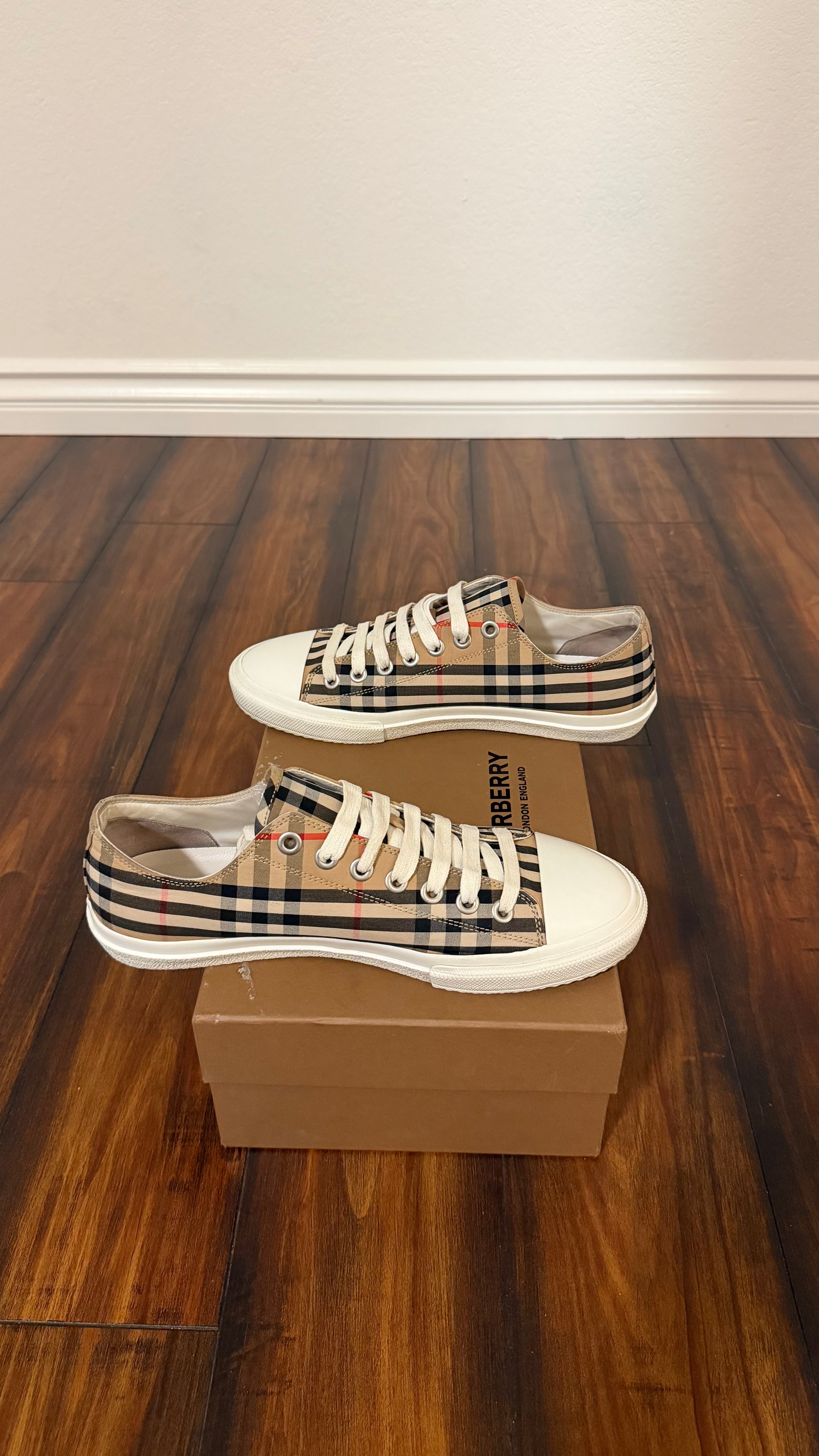 Burberry check sneakers (size 43EU - 10US)