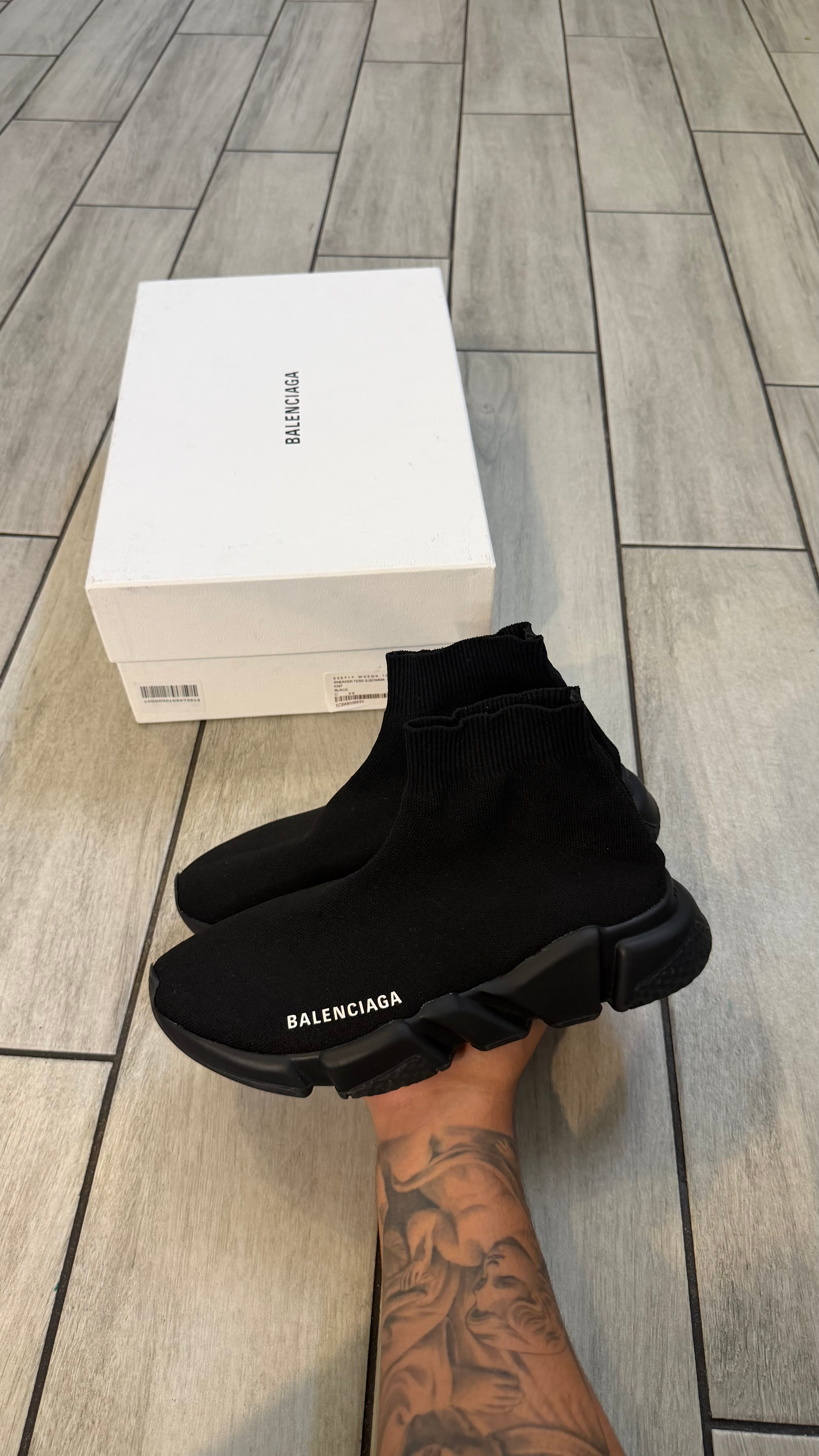 Balenciaga speed trainer (size 39EU - 7/7.5US)