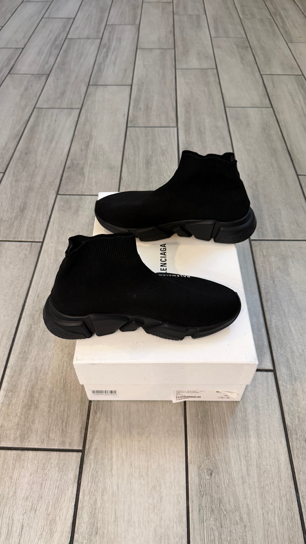 Balenciaga speed trainer (size 39EU - 7/7.5US)