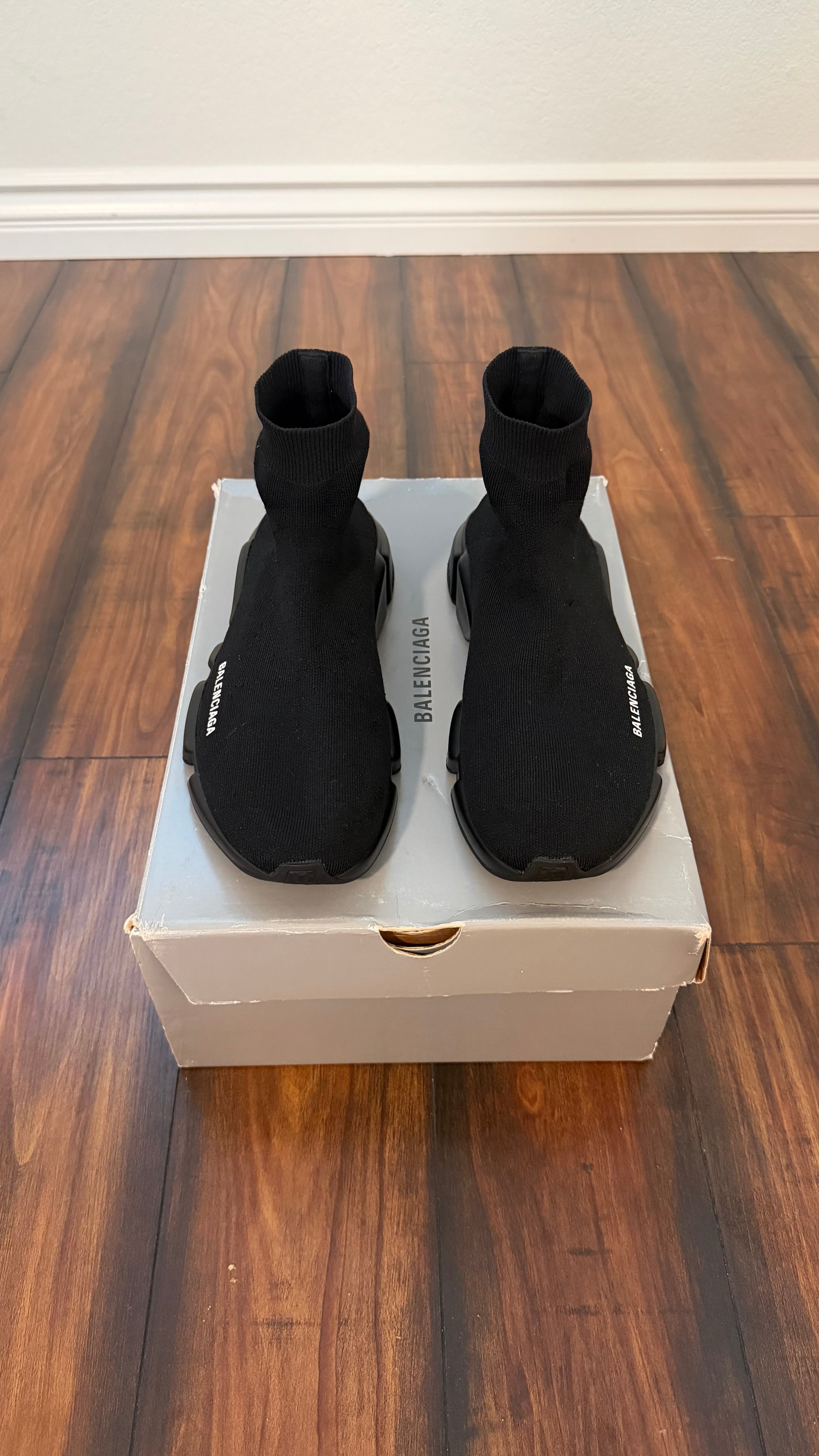 Balenciaga sock speed trainer (size 42EU - 9/9.5US)