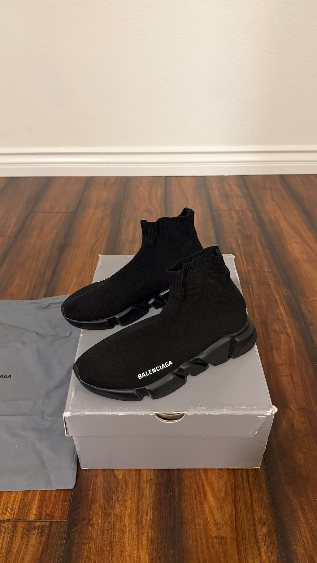Balenciaga sock speed trainer (size 39EU - 7US)