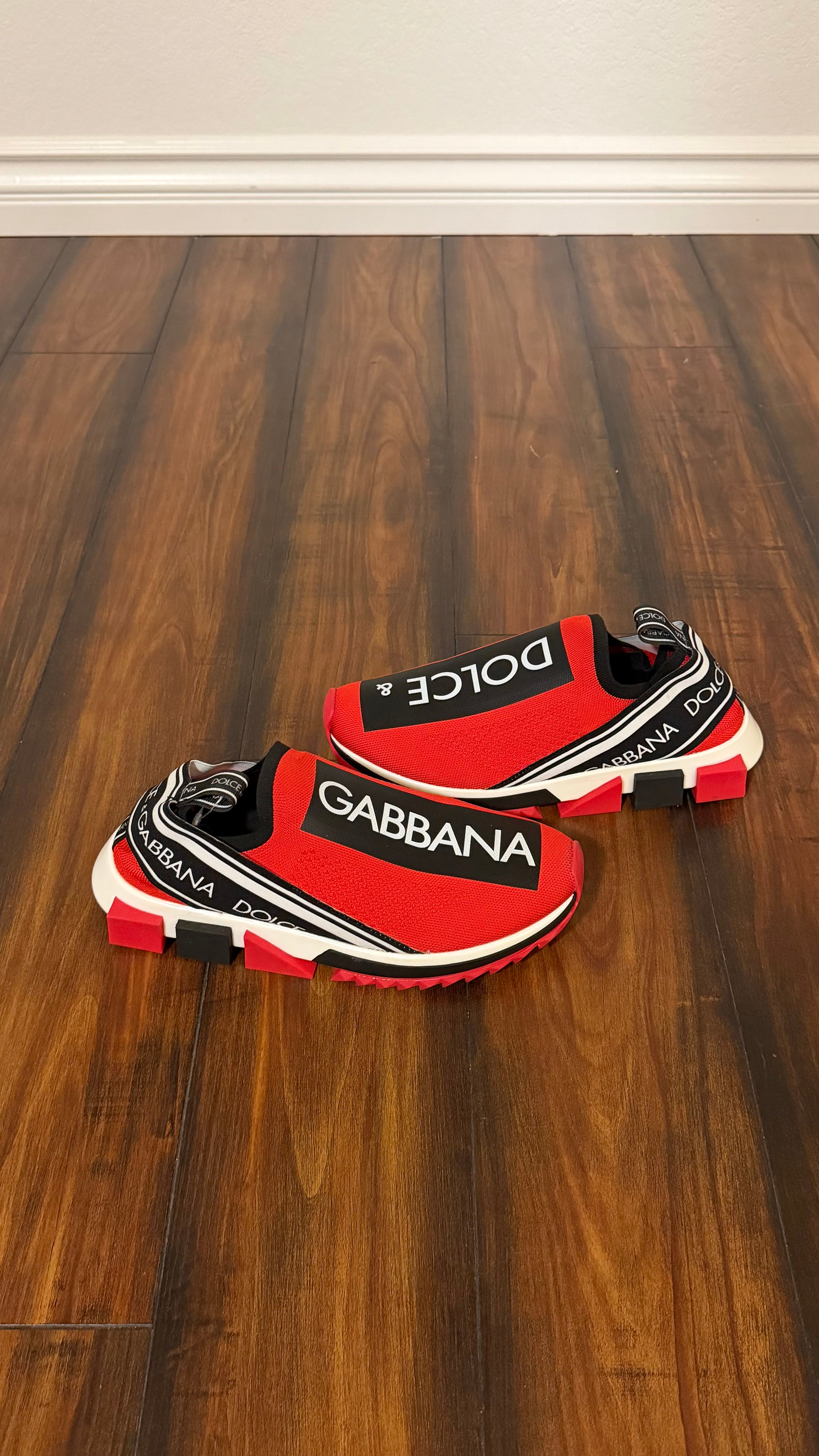 Dolce Gabbana sorrentos (size 40EU - 7US)