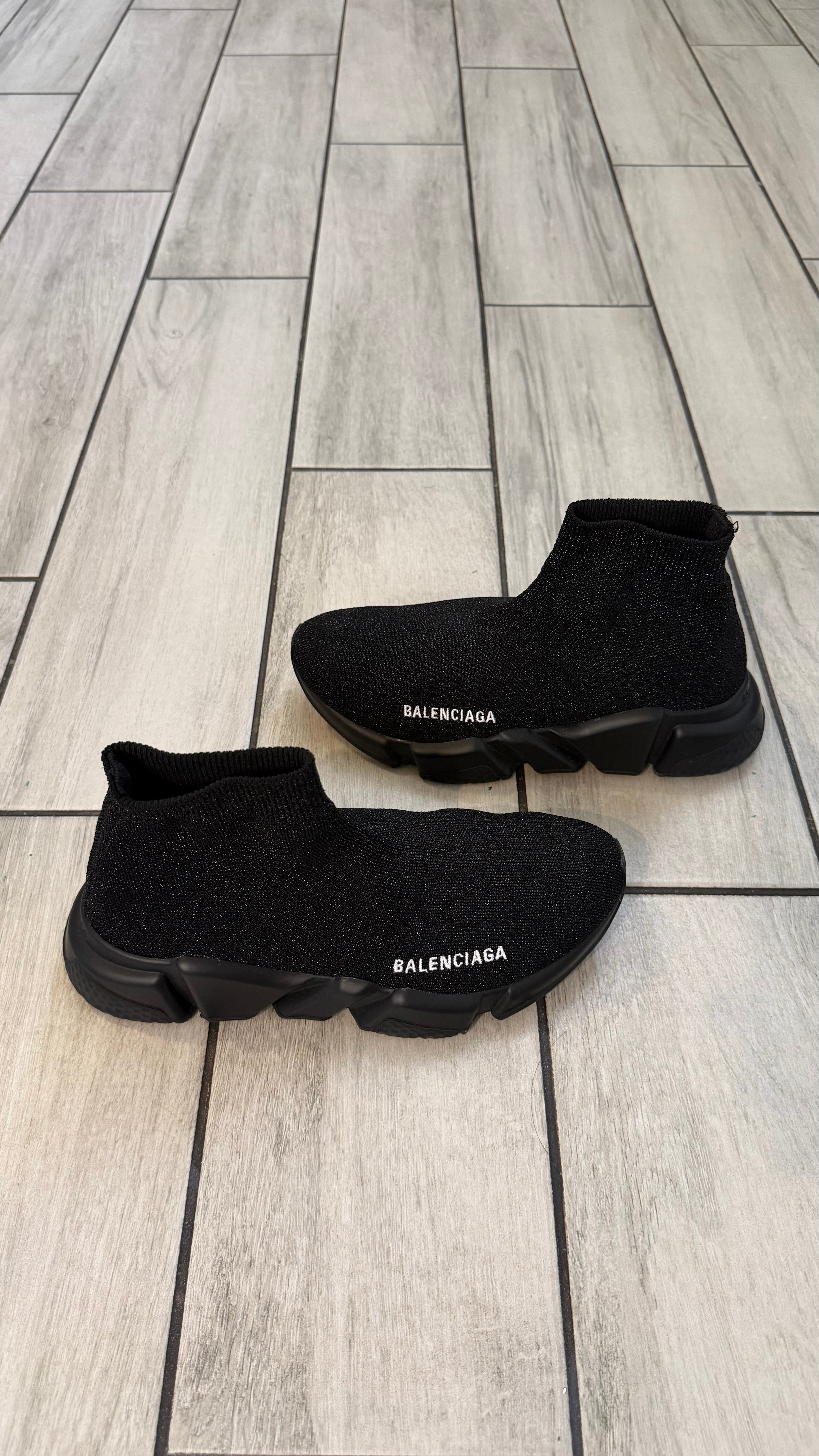 Balenciaga speed trainer (size 37EU - 7W - 5.5youth)