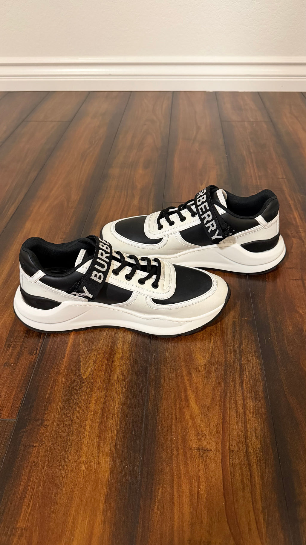 Burberry Ramsey (41EU - 8/8.5US)