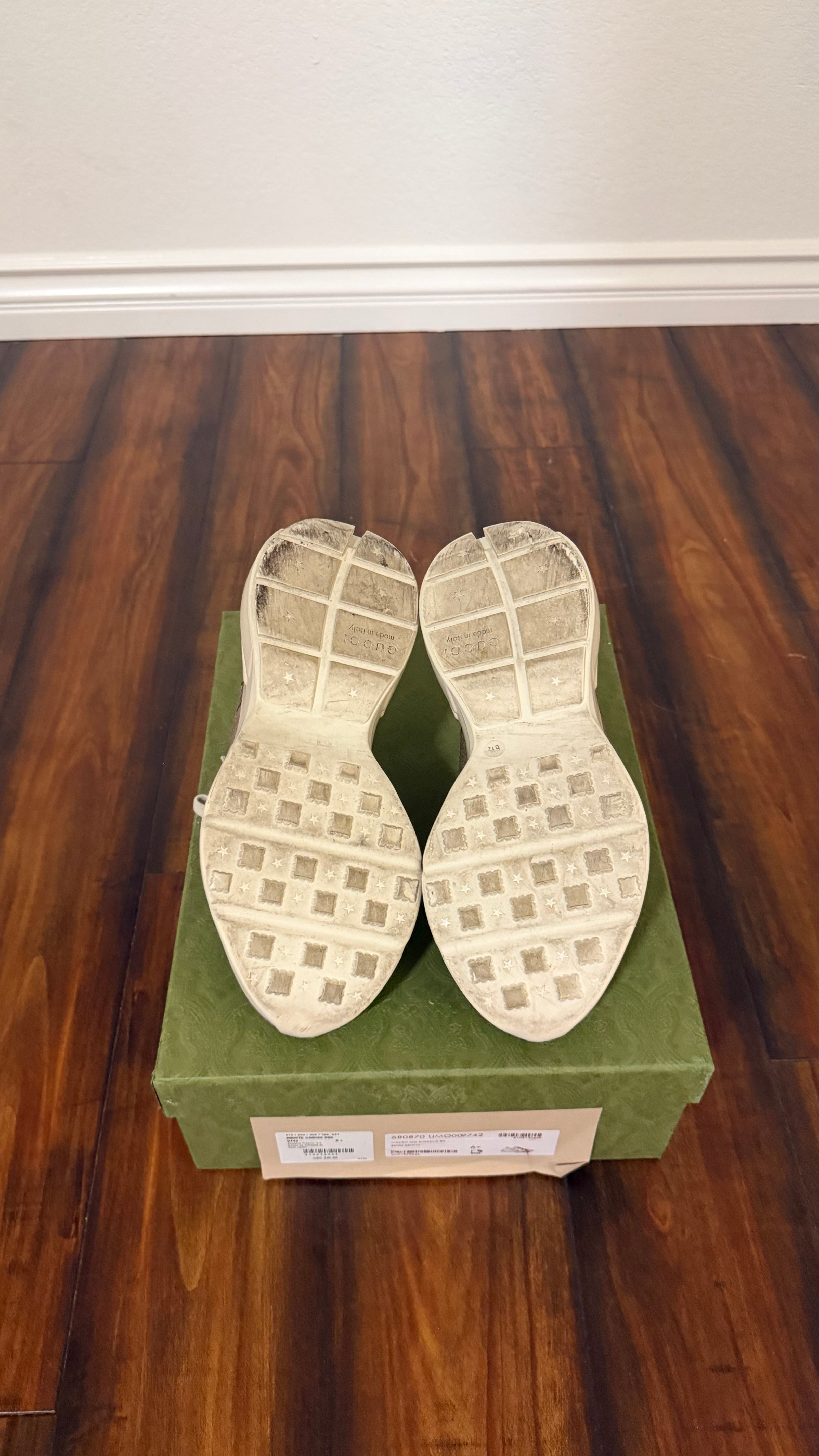 Gucci Rhyton supreme sneakers (size 6G - 7US)