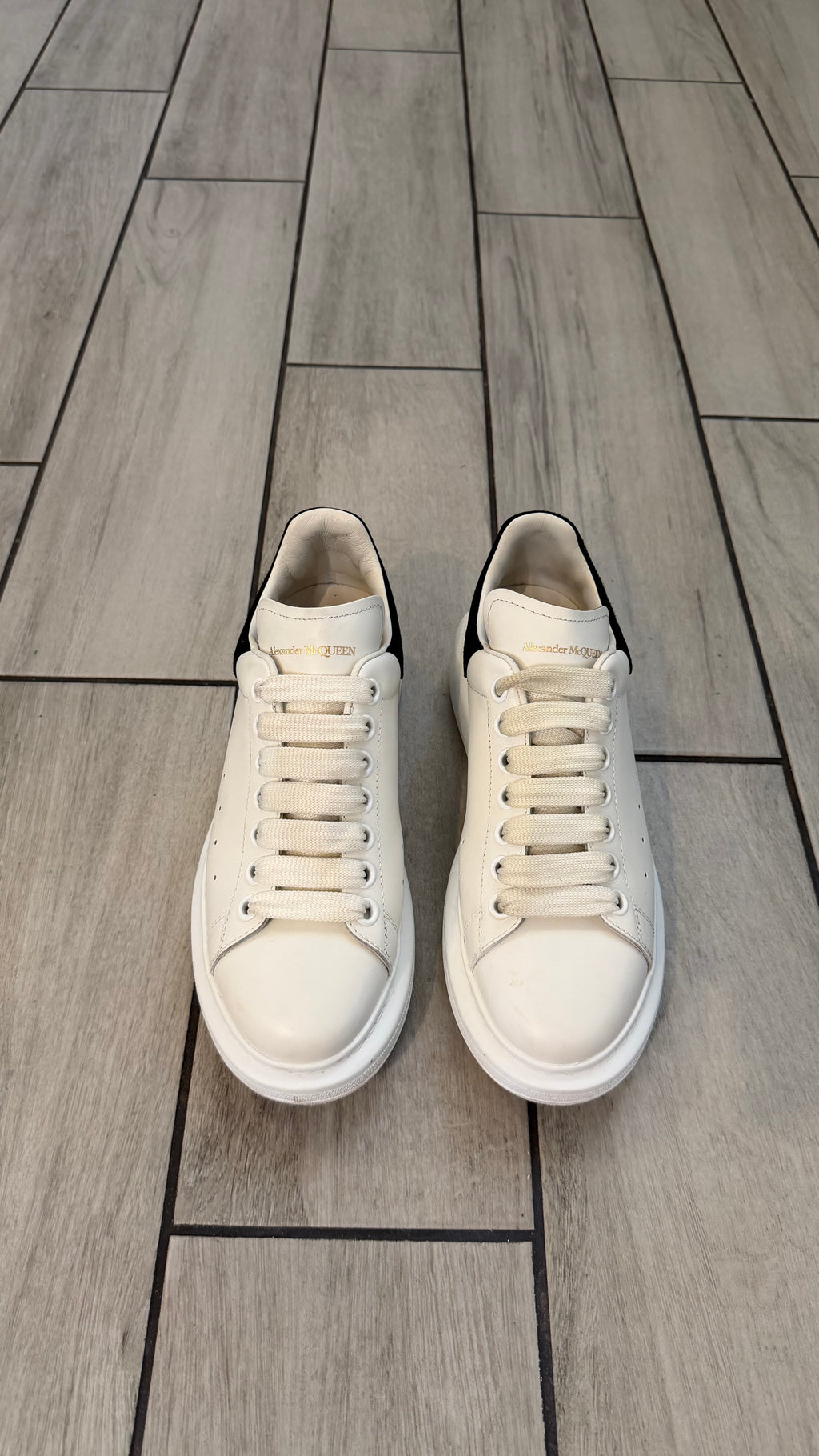 Alexander McQueen (size 39.5EU - 7.5US)