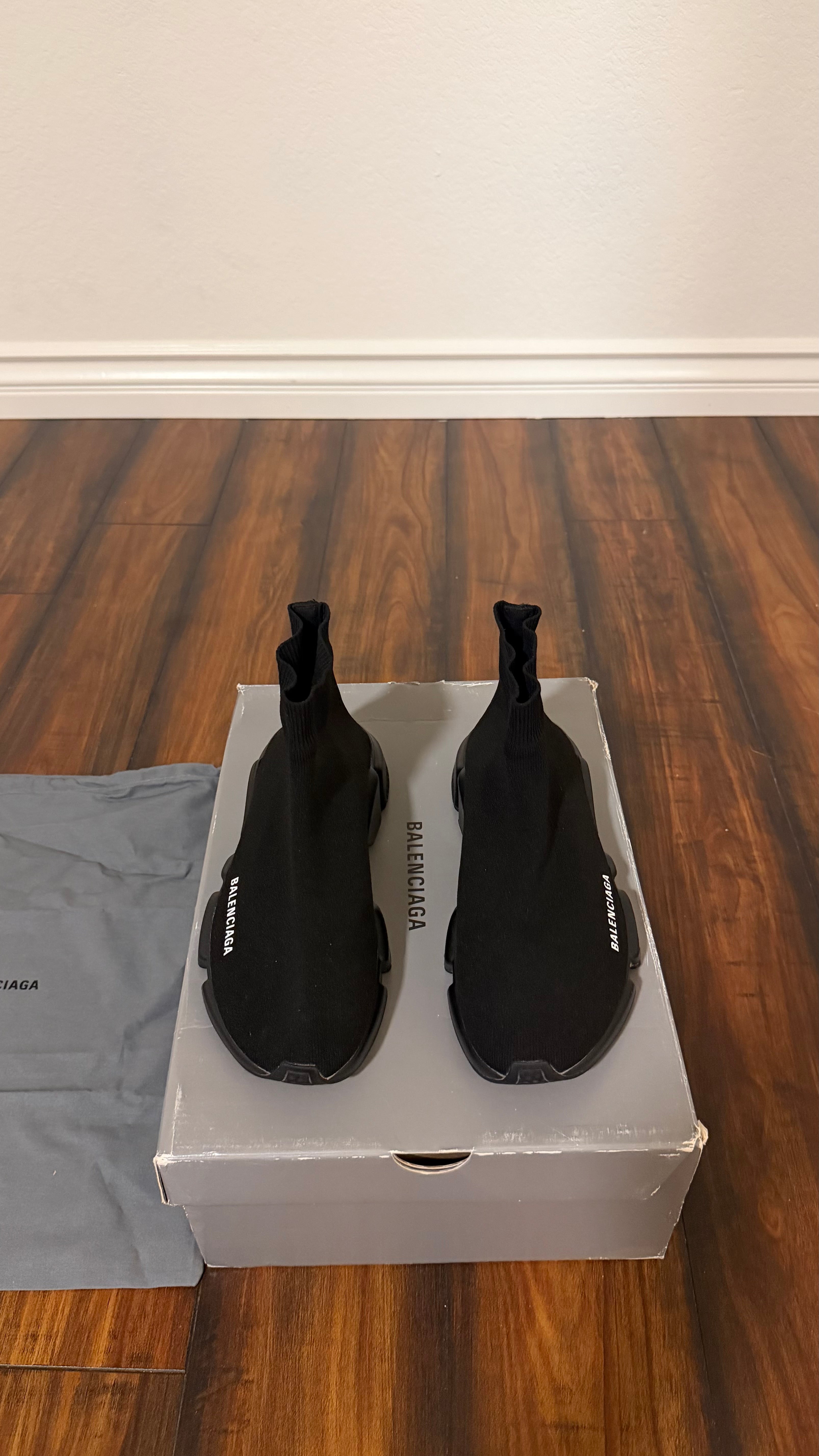 Balenciaga sock speed trainer (size 39EU - 7US)