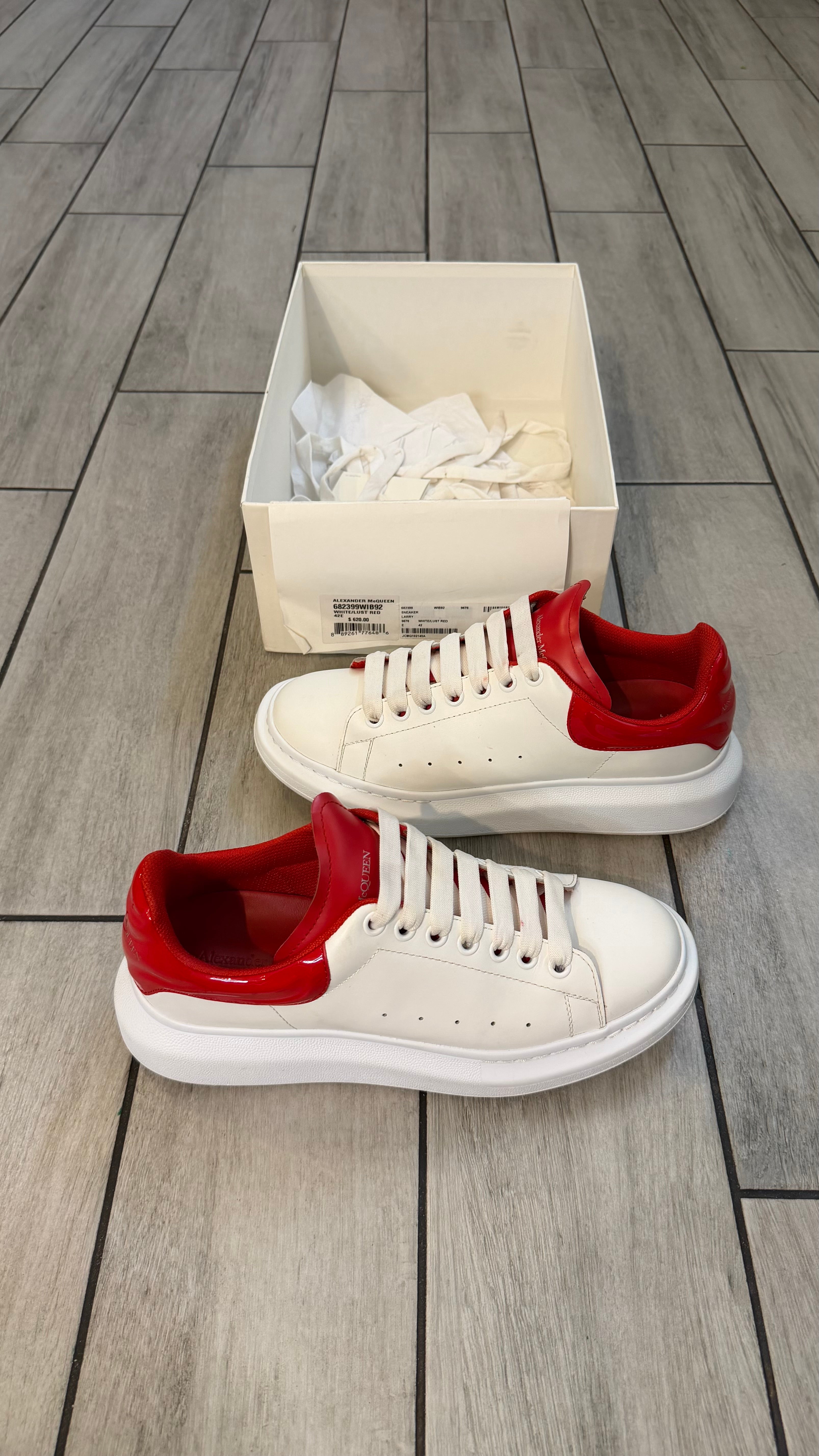 Alexander McQueen (size 42EU- 9US)