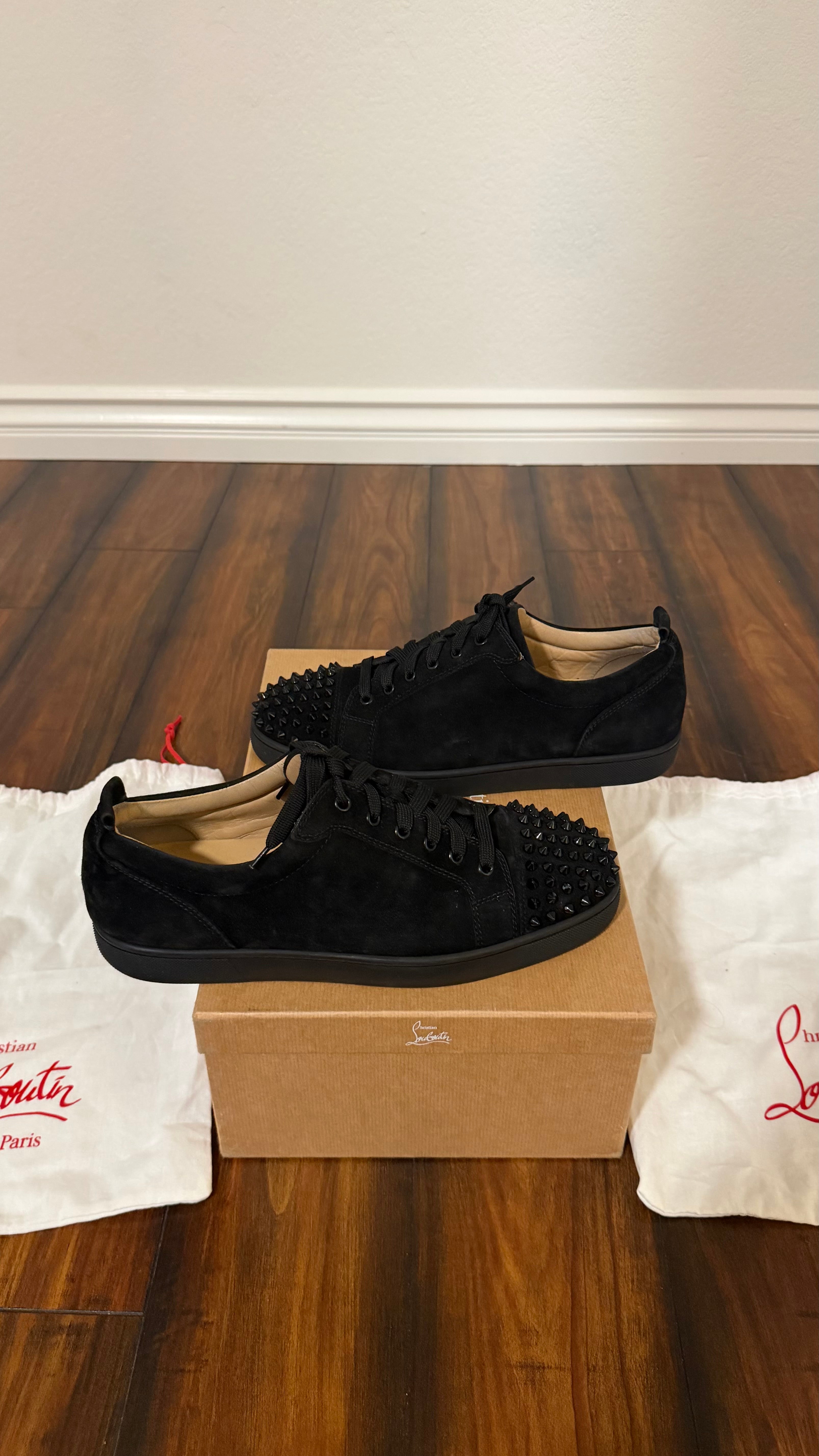 Christian Louboutin red bottoms (size 43EU - 9.5/10US)