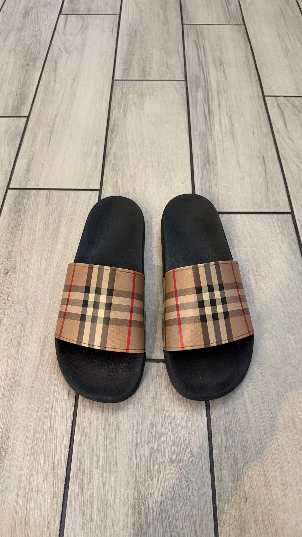 Burberry check slides (size 45EU - 11US)