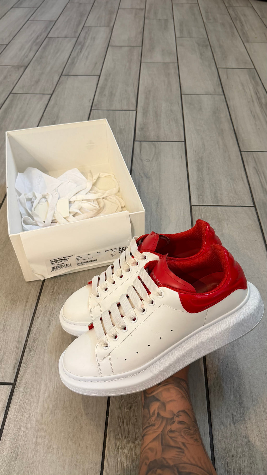 Alexander McQueen (size 42EU- 9US)