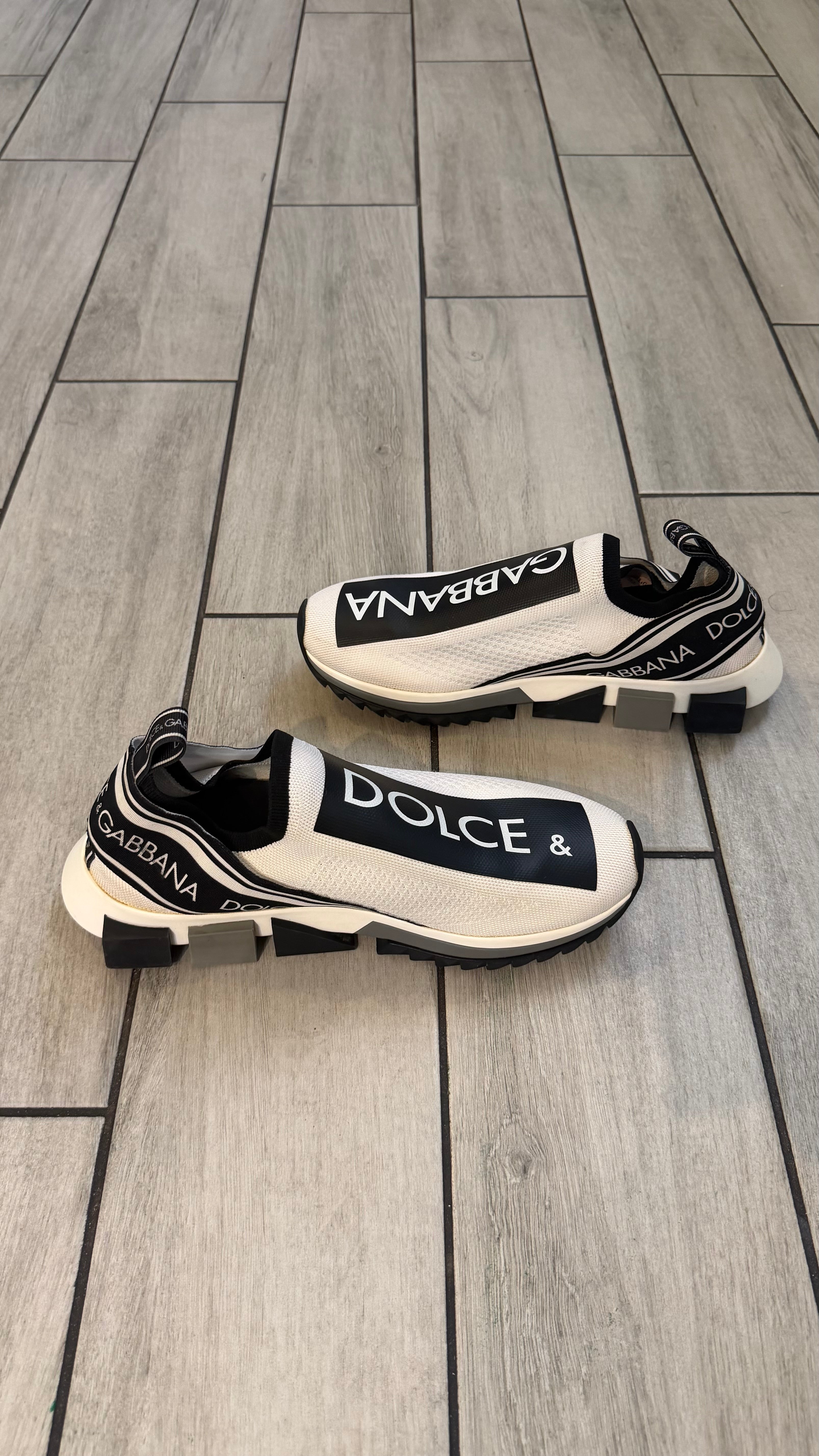 Dolce Gabbana sorrentos (size 42EU - 8.5US)