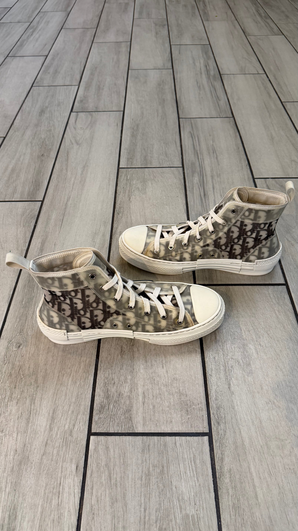 Christian Dior b23 (size 40EU - 8US)
