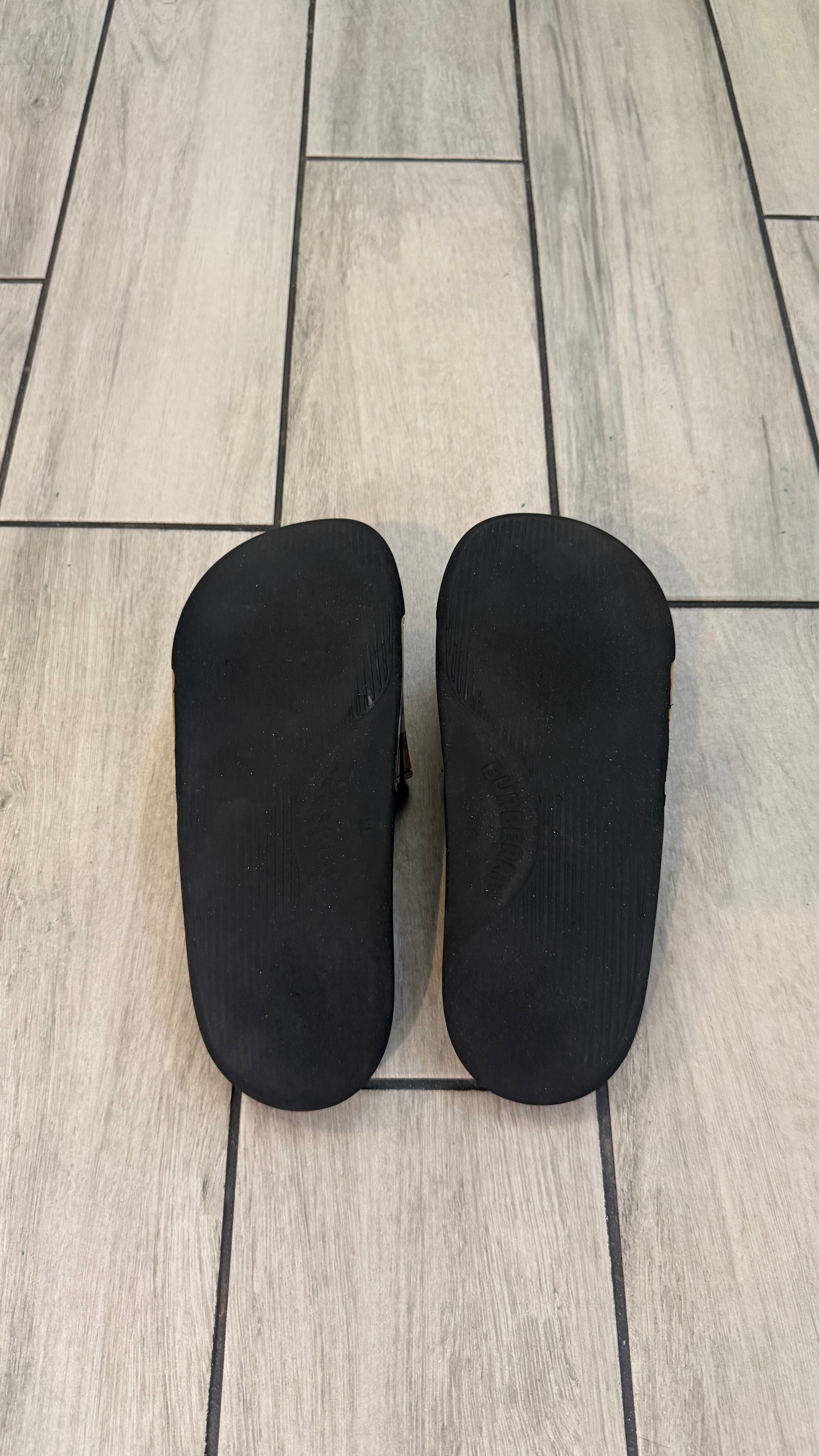 Burberry check slides (size 38EU - 7W - 5.5youth)