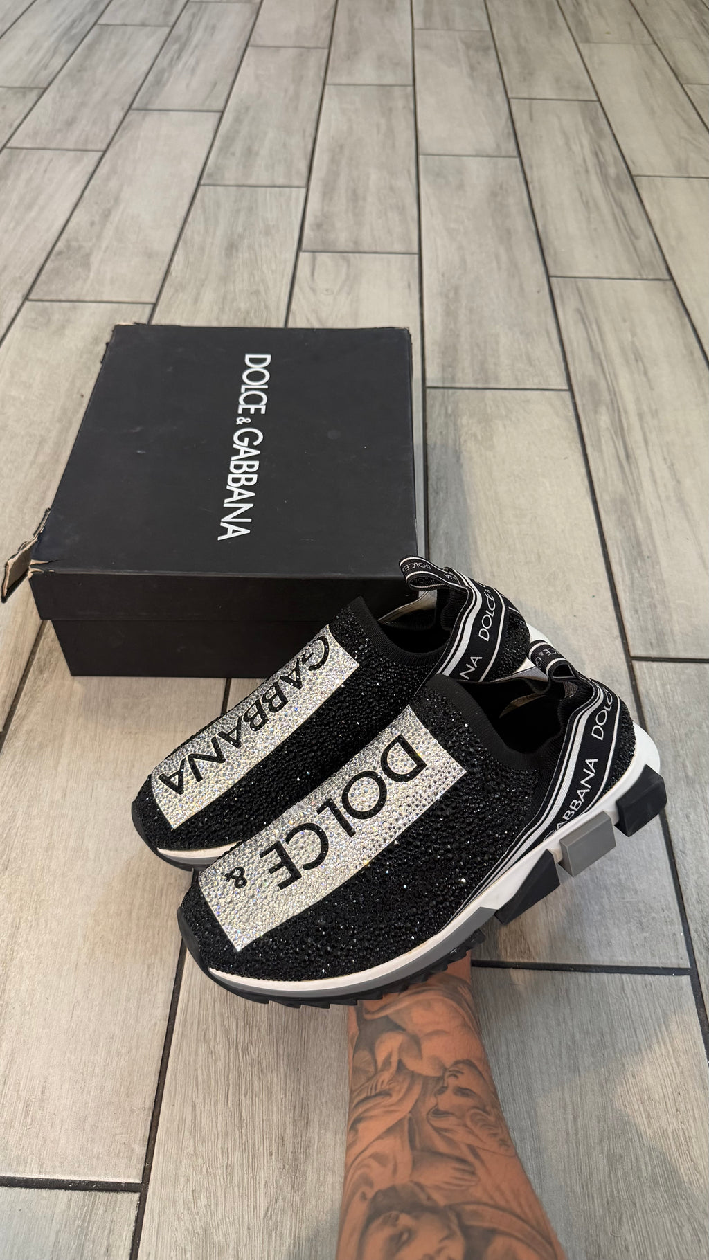 Dolce Gabbana sorrentos crystal (size 41EU - 7.5/8US)