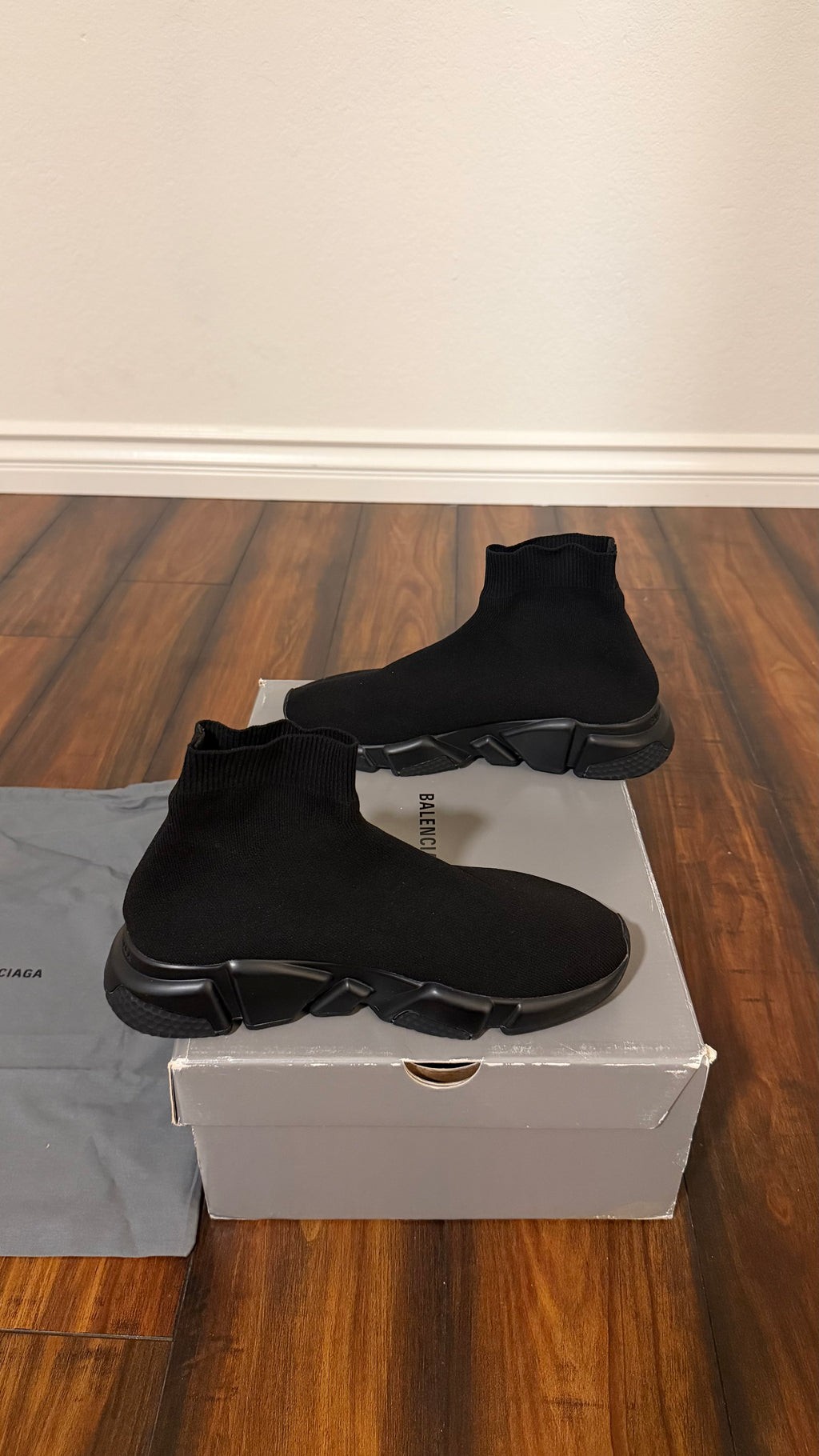 Balenciaga sock speed trainer (size 39EU - 7US)