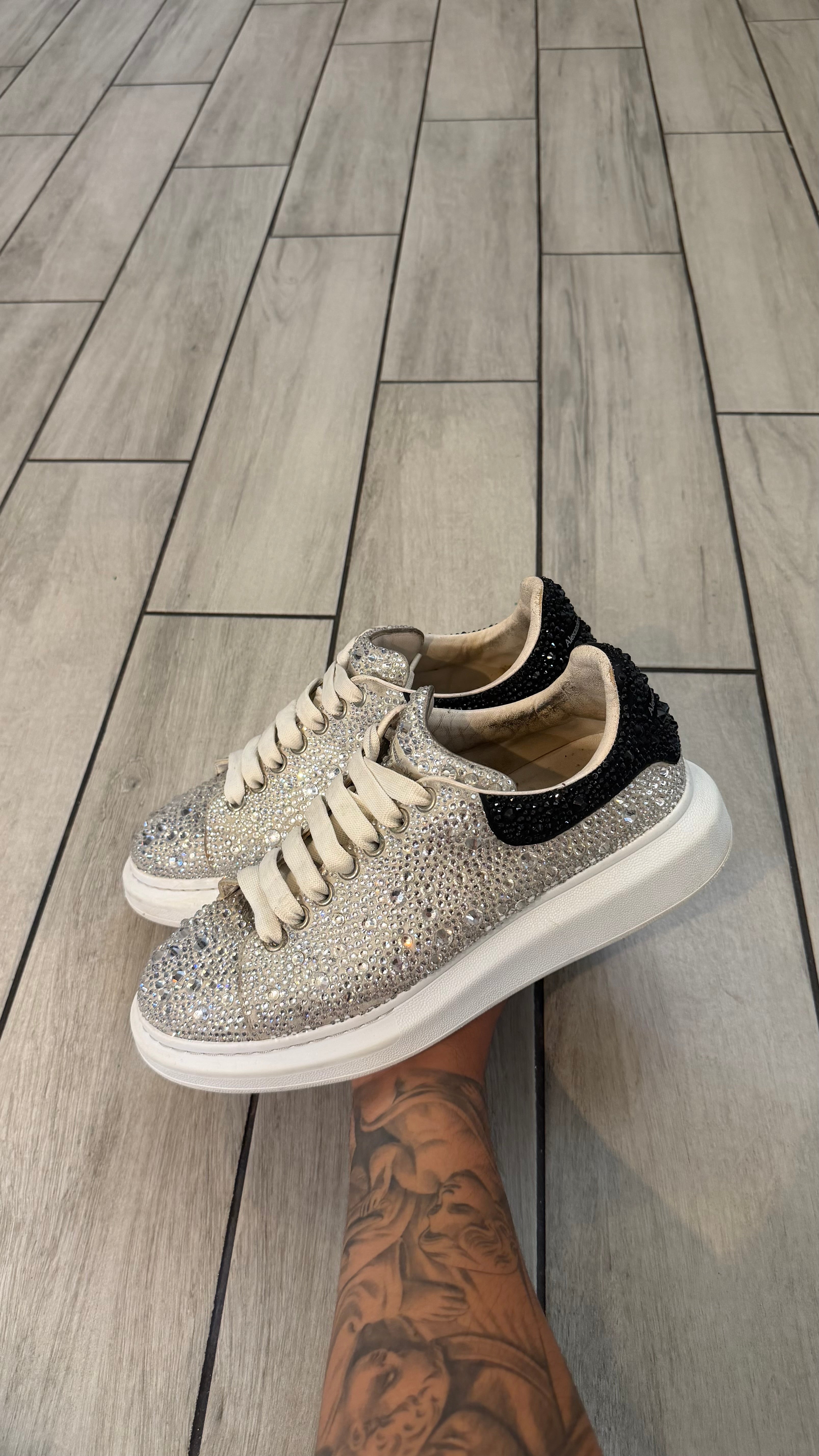 Alexander McQueen crystal (size 43EU - 10US)