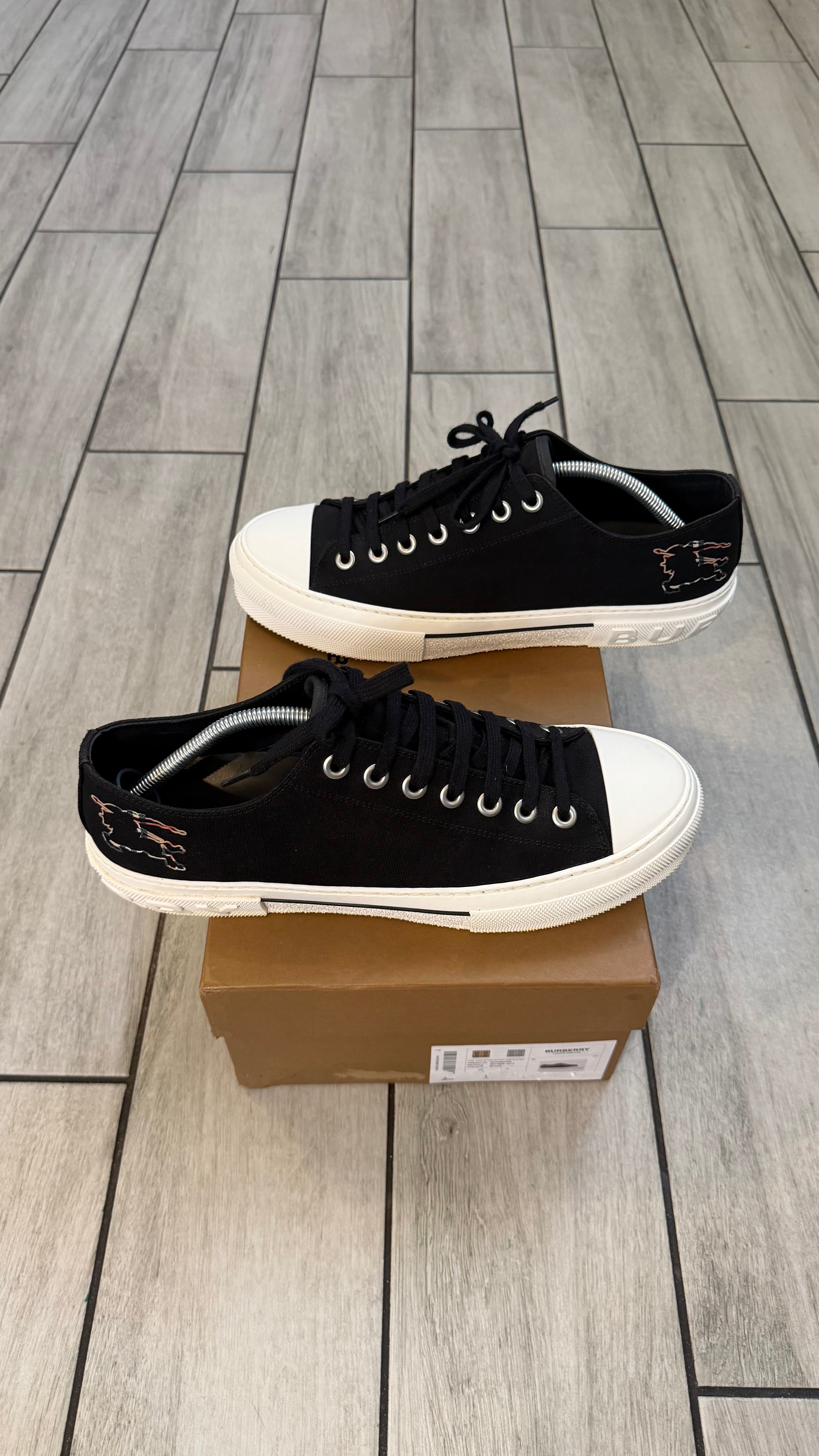 Burberry chuck canvas (size 45EU - 12US)