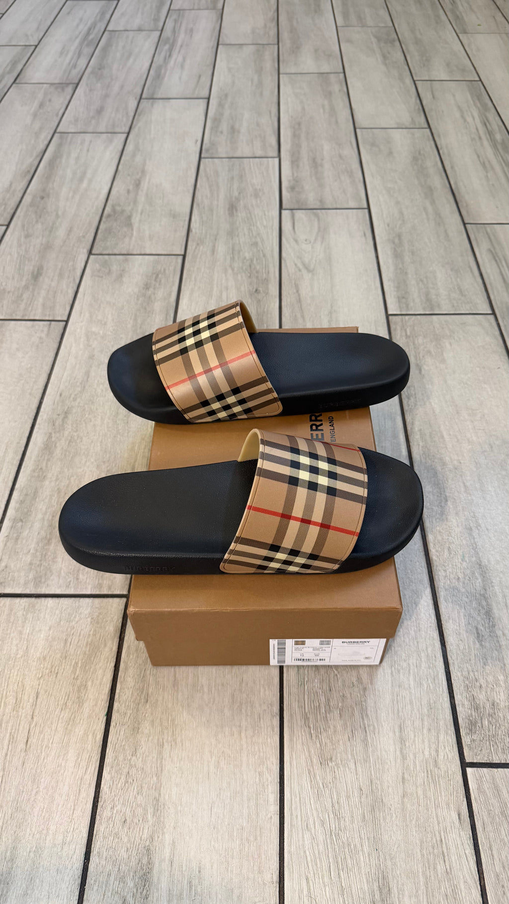 Burberry check slides (size 46EU - 11.5/12US
