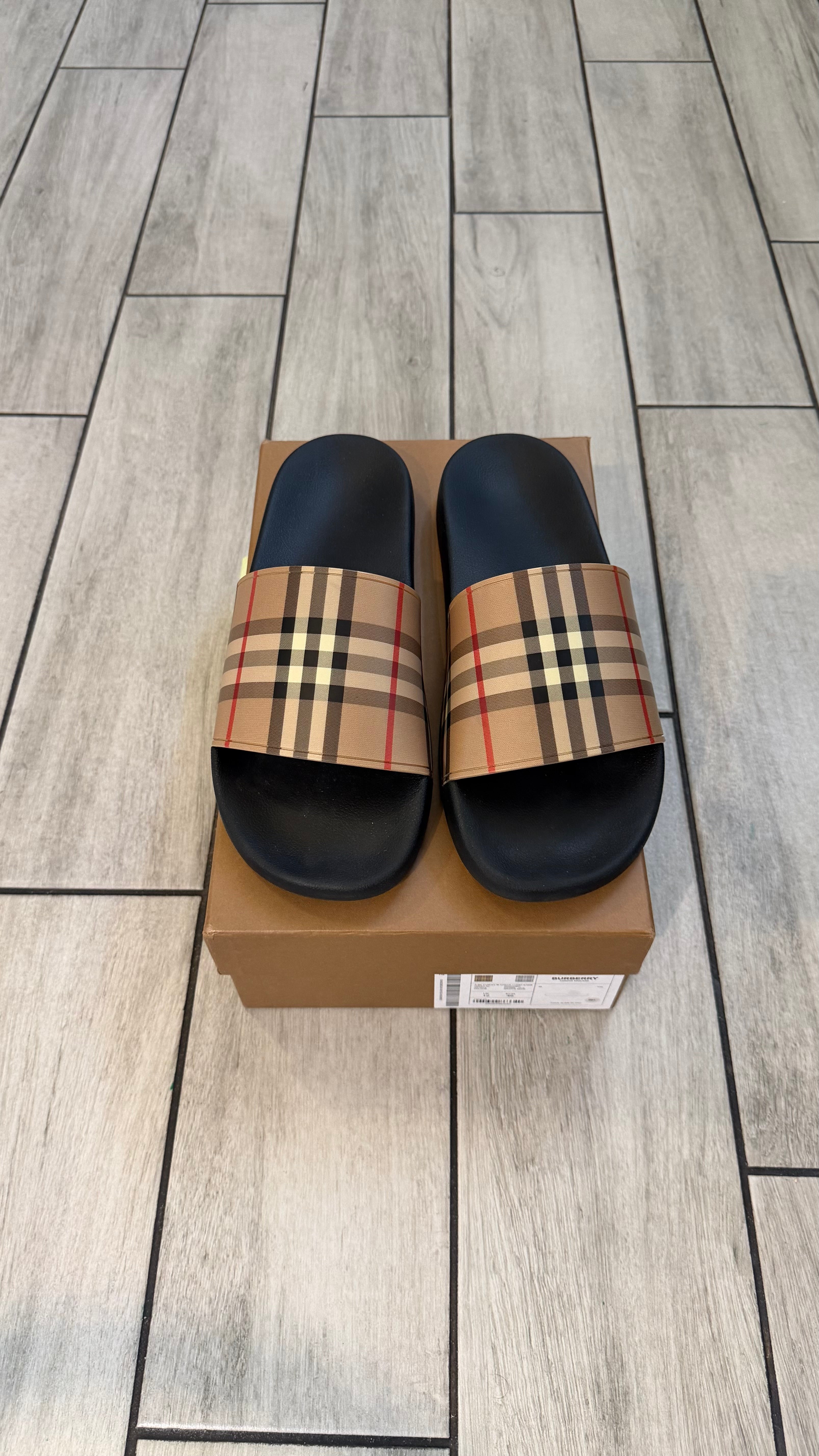 Burberry check slides (size 46EU - 11.5/12US
