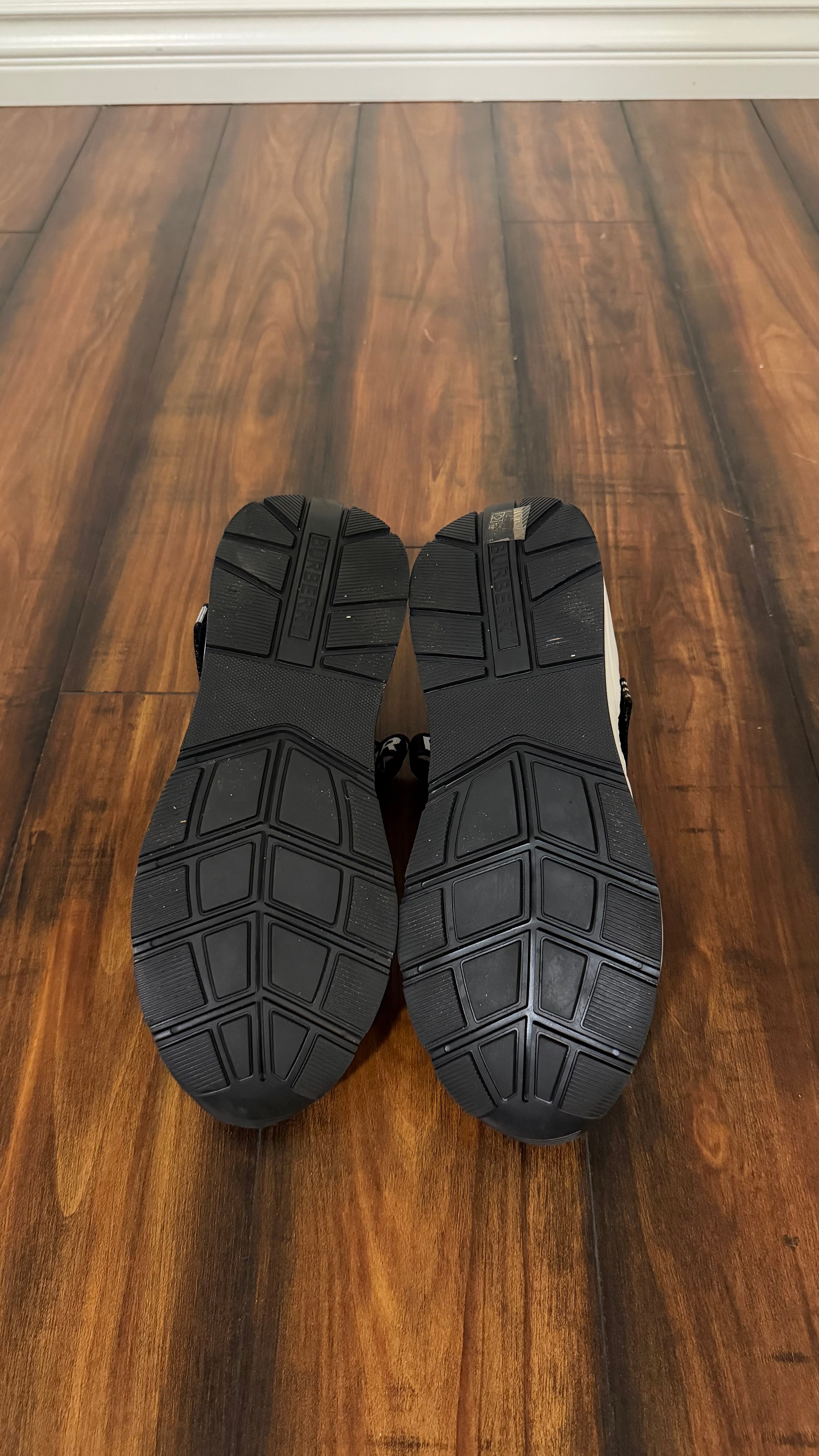 Burberry Ramsey (41EU - 8/8.5US)