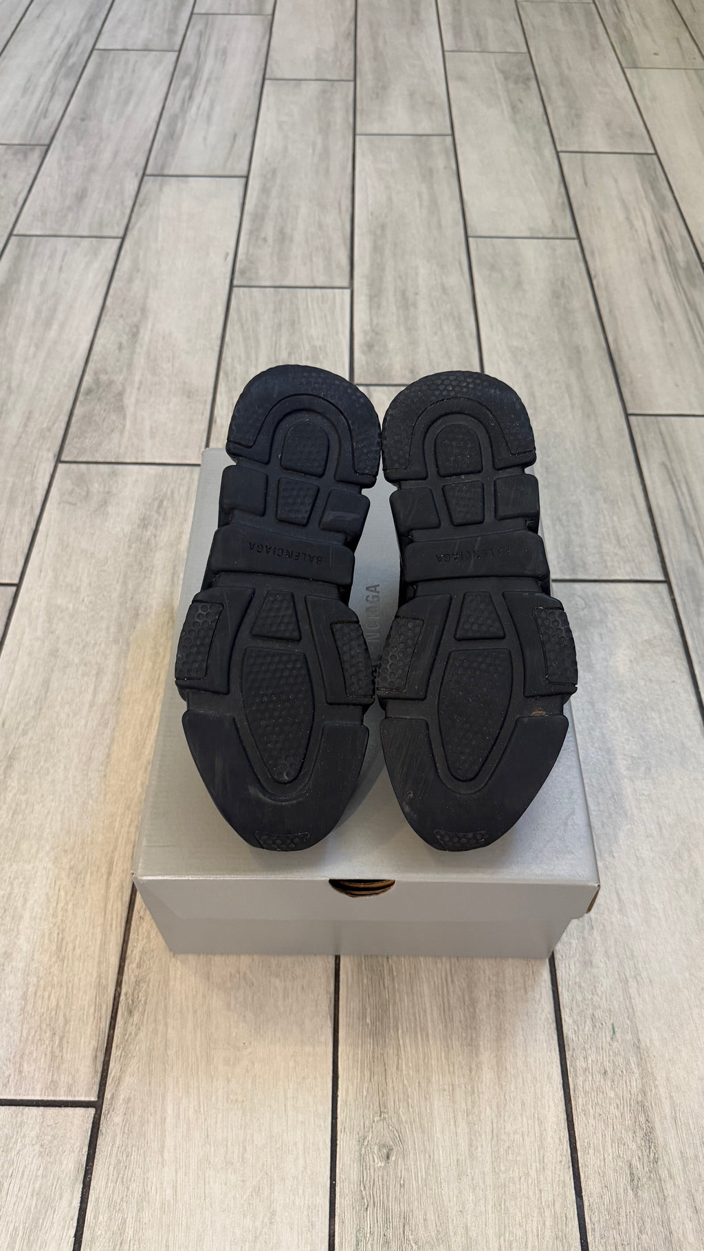 Balenciaga speed trainer (size 41EU - 8.5US)