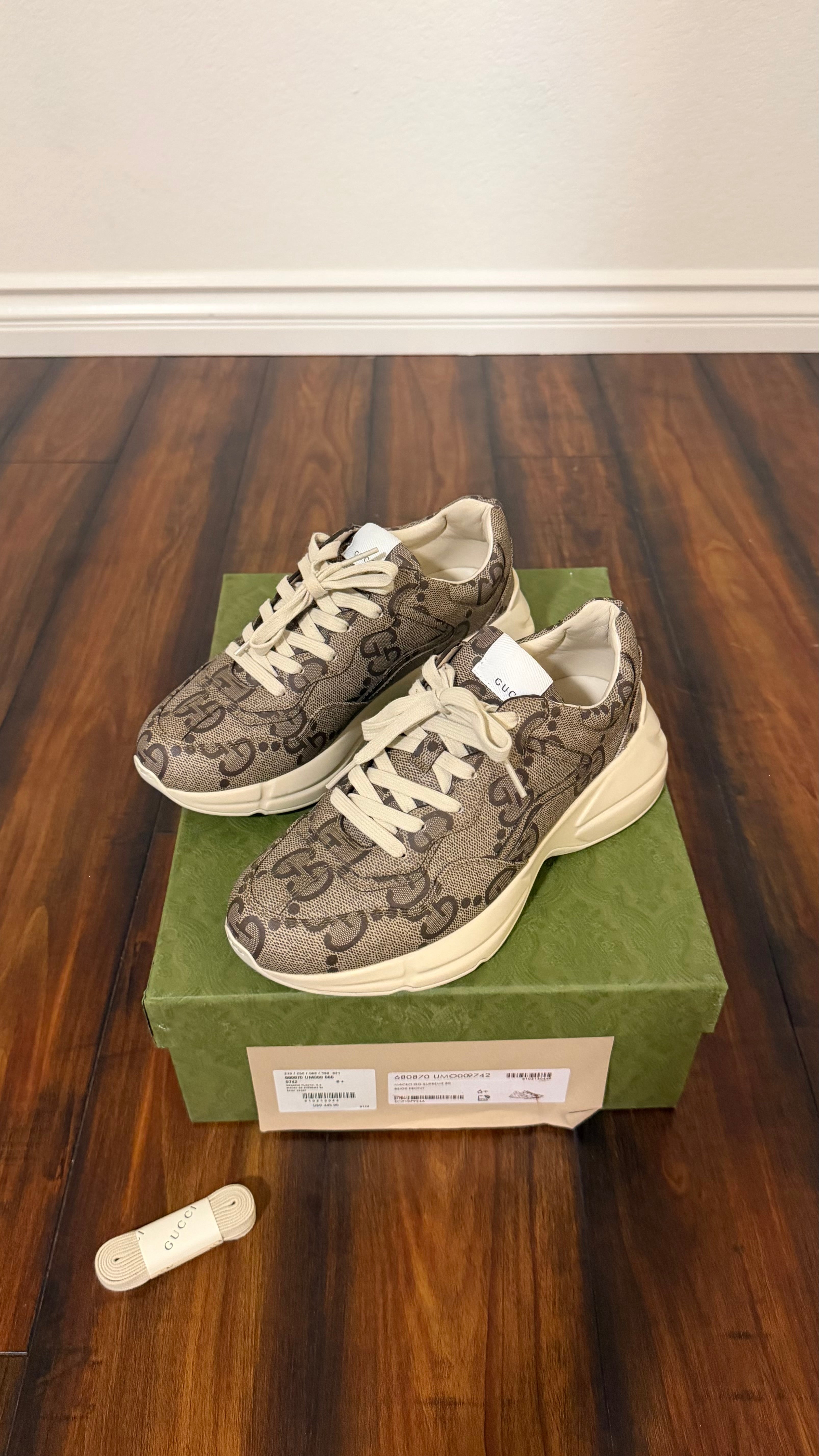 Gucci Rhyton supreme sneakers (size 6G - 7US)