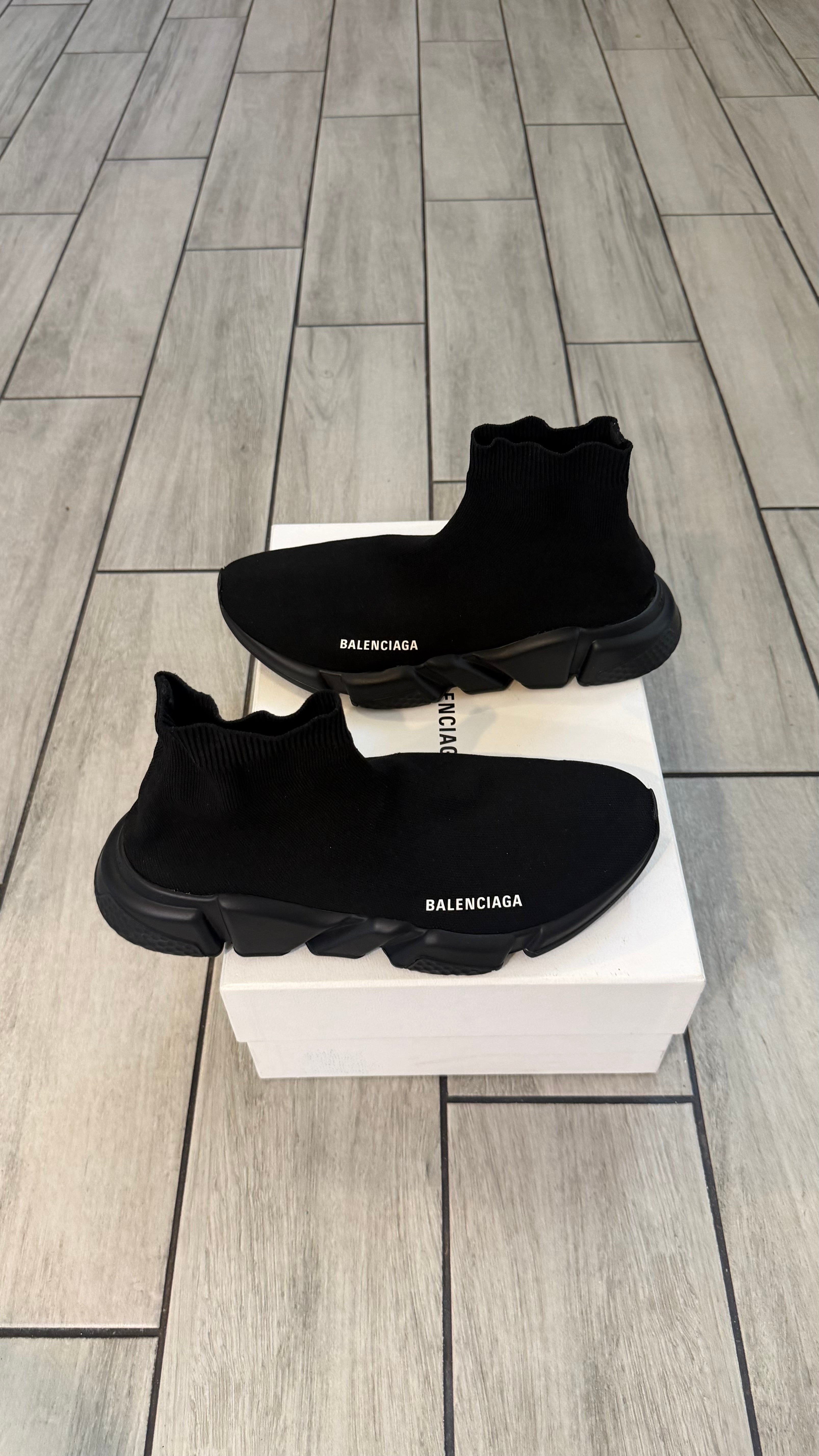 Balenciaga speed trainer sock (size 42EU - 9.5US)