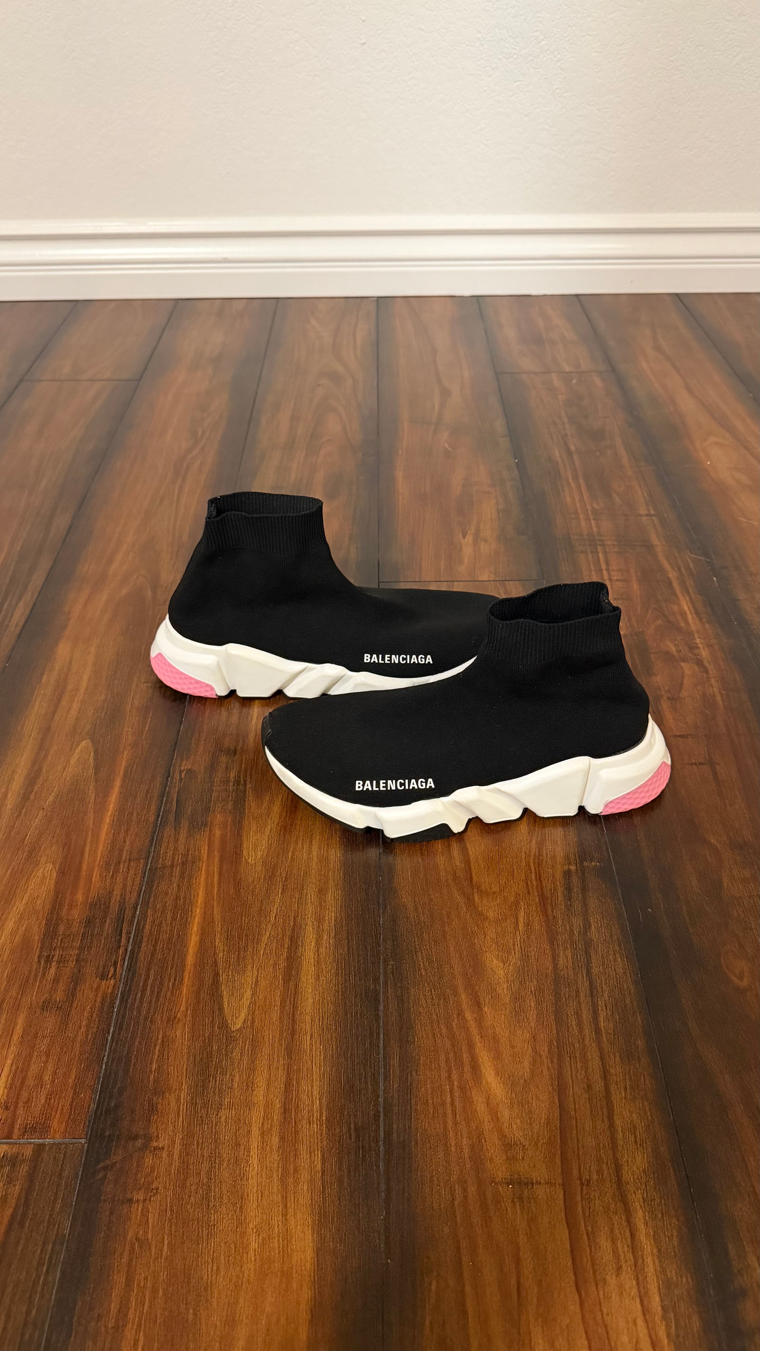 Balenciaga sock speed trainer (size 38EU - 8W - 6.5youth)