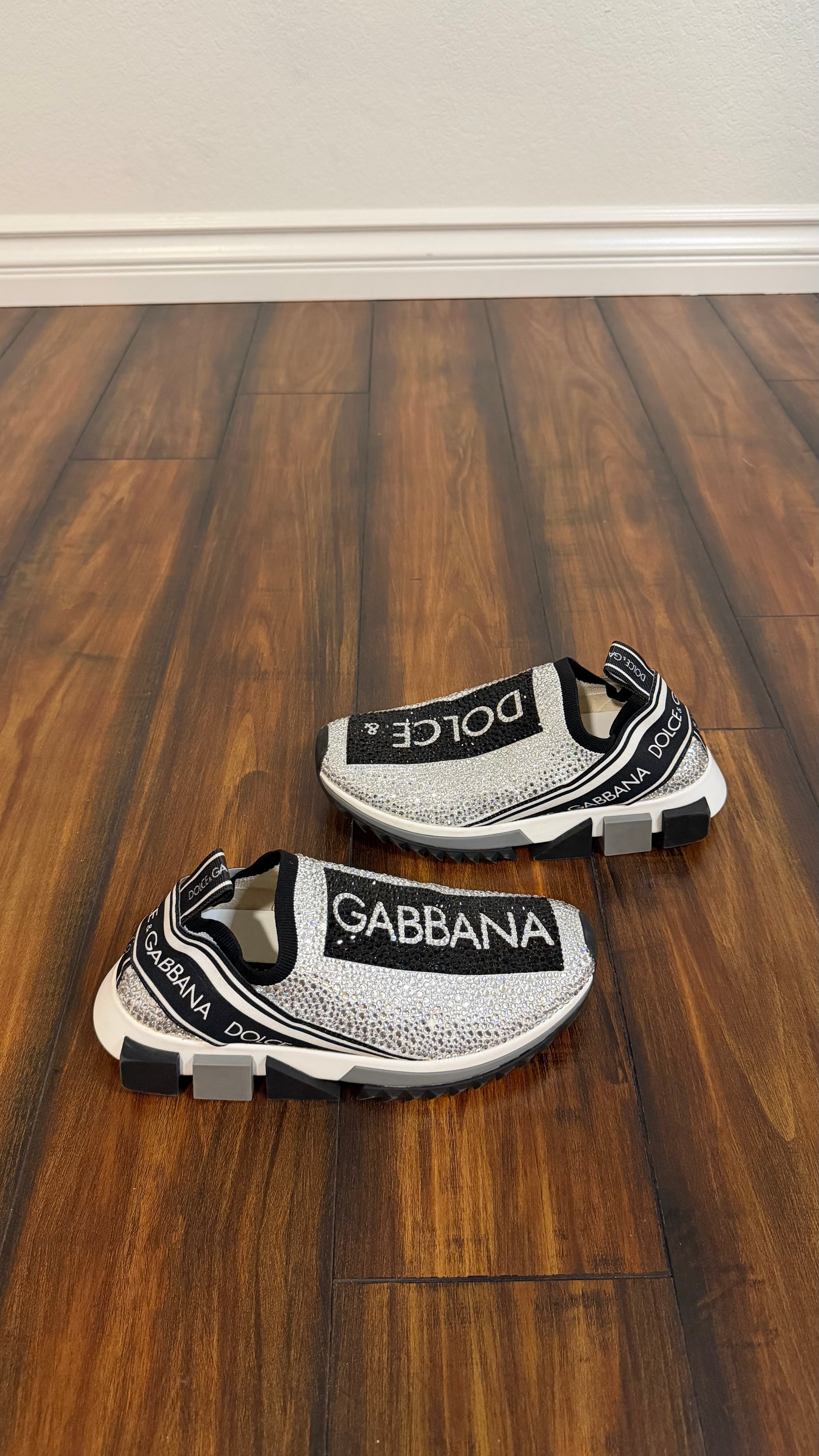 Dolce Gabbana sorrento crystal (size 3youth - 5W)