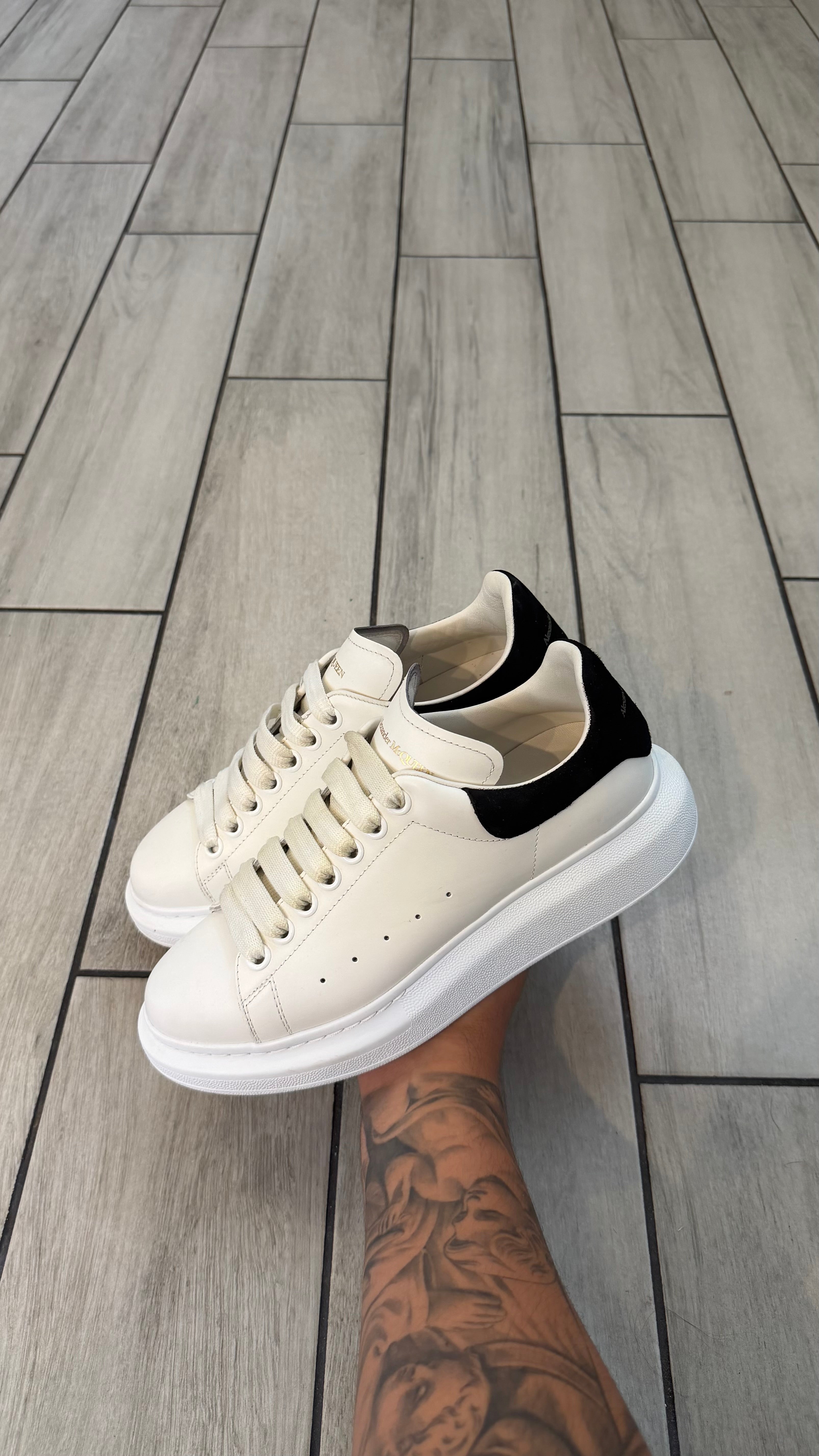Alexander McQueen (size 39.5EU - 7.5US)