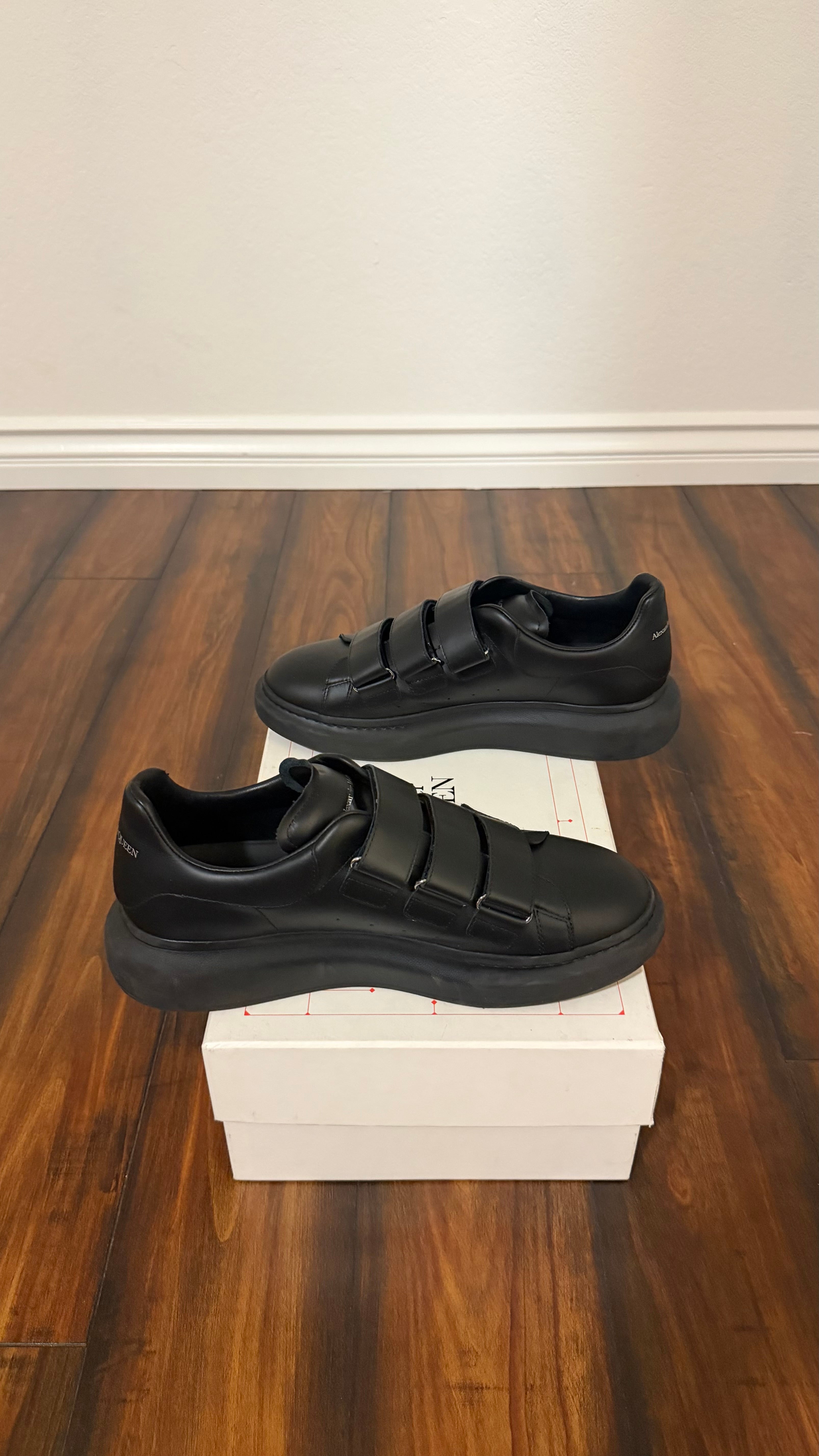 Alexander McQueen sneakers (size 44EU - 11US)