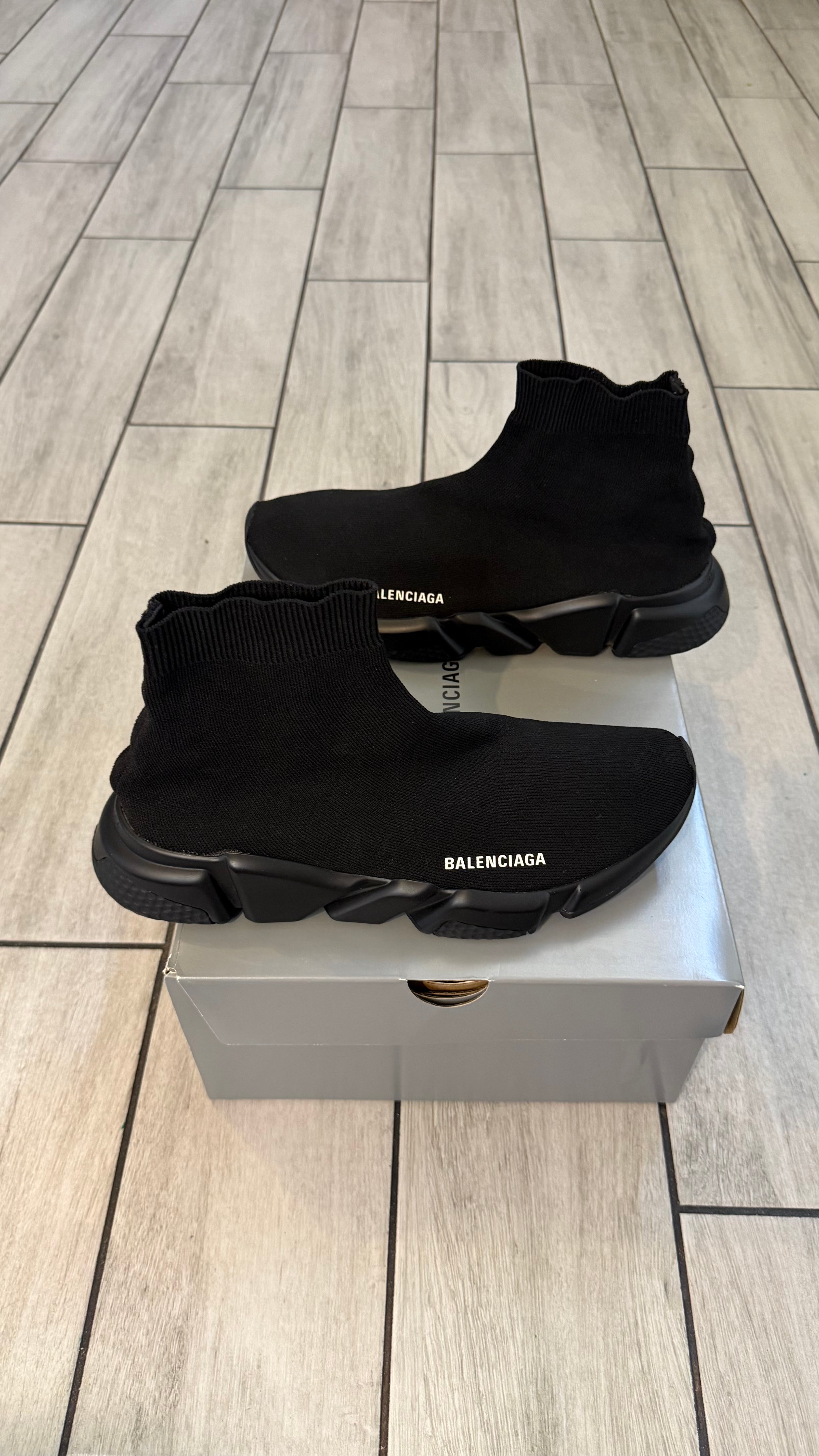 Balenciaga speed trainer sock (size 43EU - 10US)