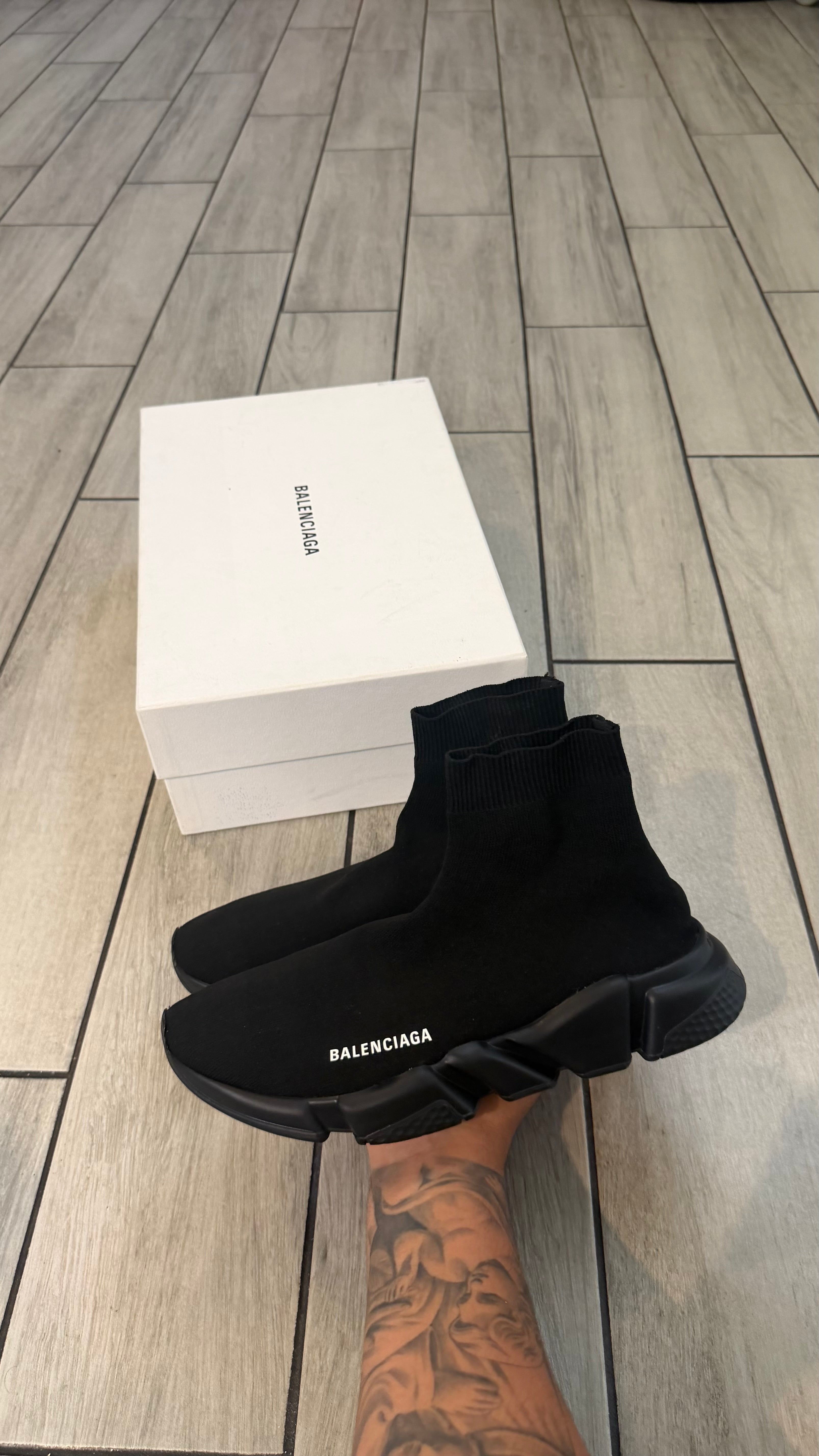 Balenciaga speed trainer sock (size 42EU - 9.5US)