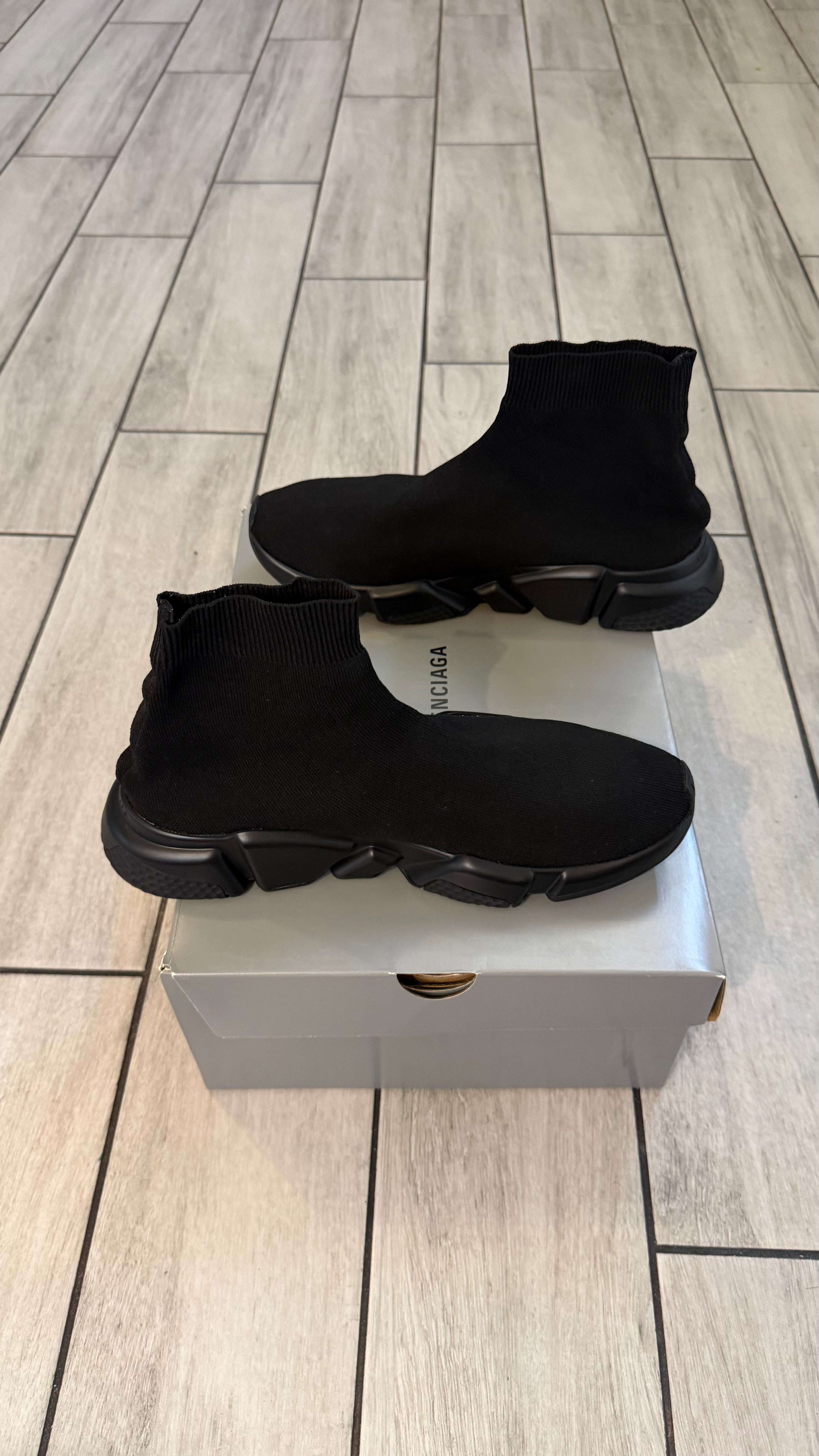 Balenciaga speed trainer sock (size 43EU - 10US)