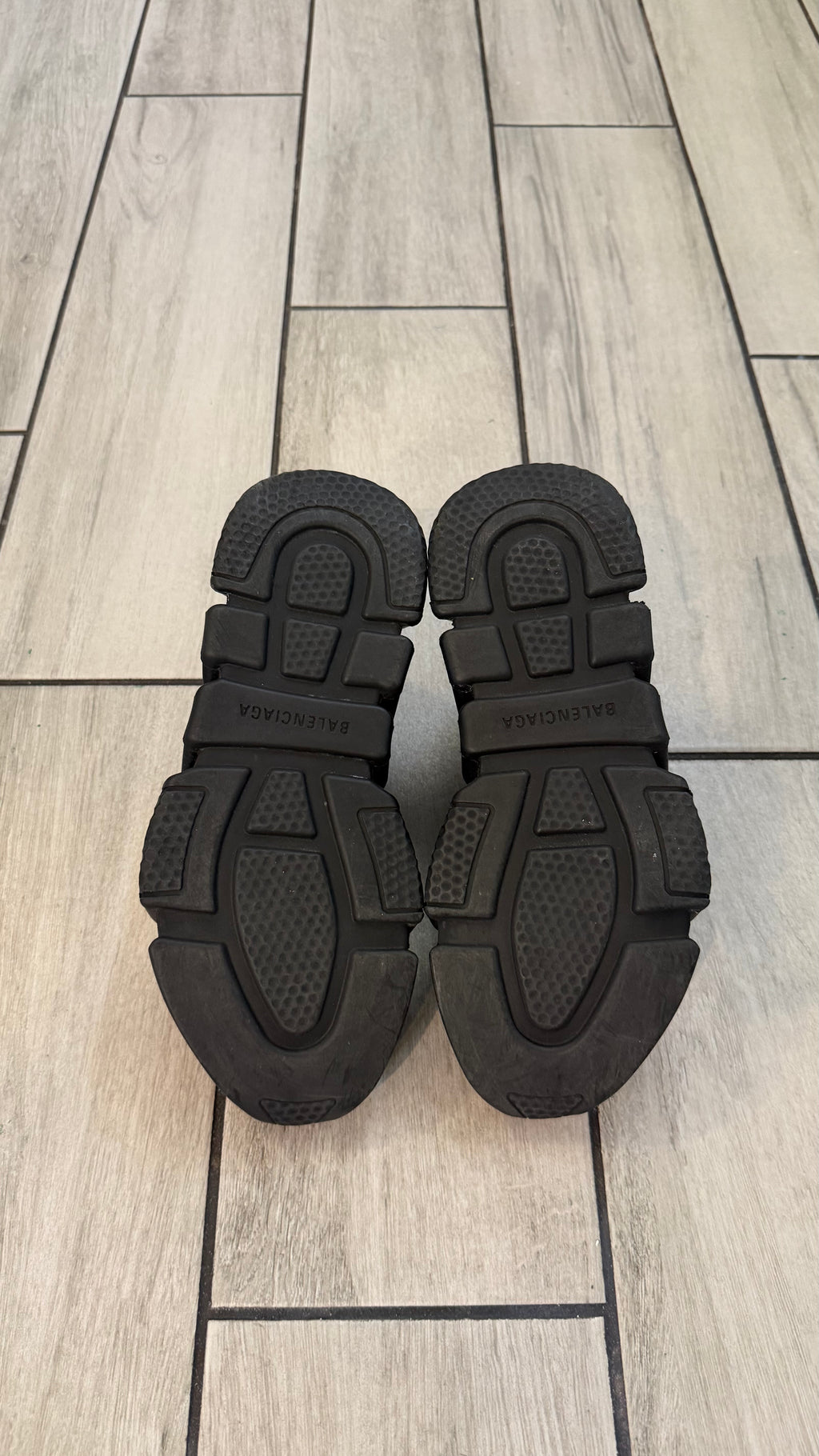 Balenciaga speed trainer (size 37EU - 7W - 5.5youth)