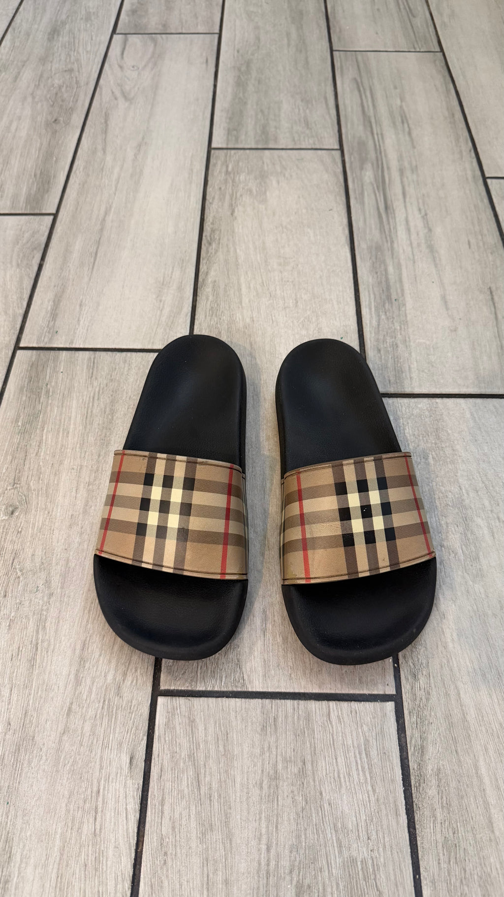 Burberry check slides (size 38EU - 7W - 5.5youth)