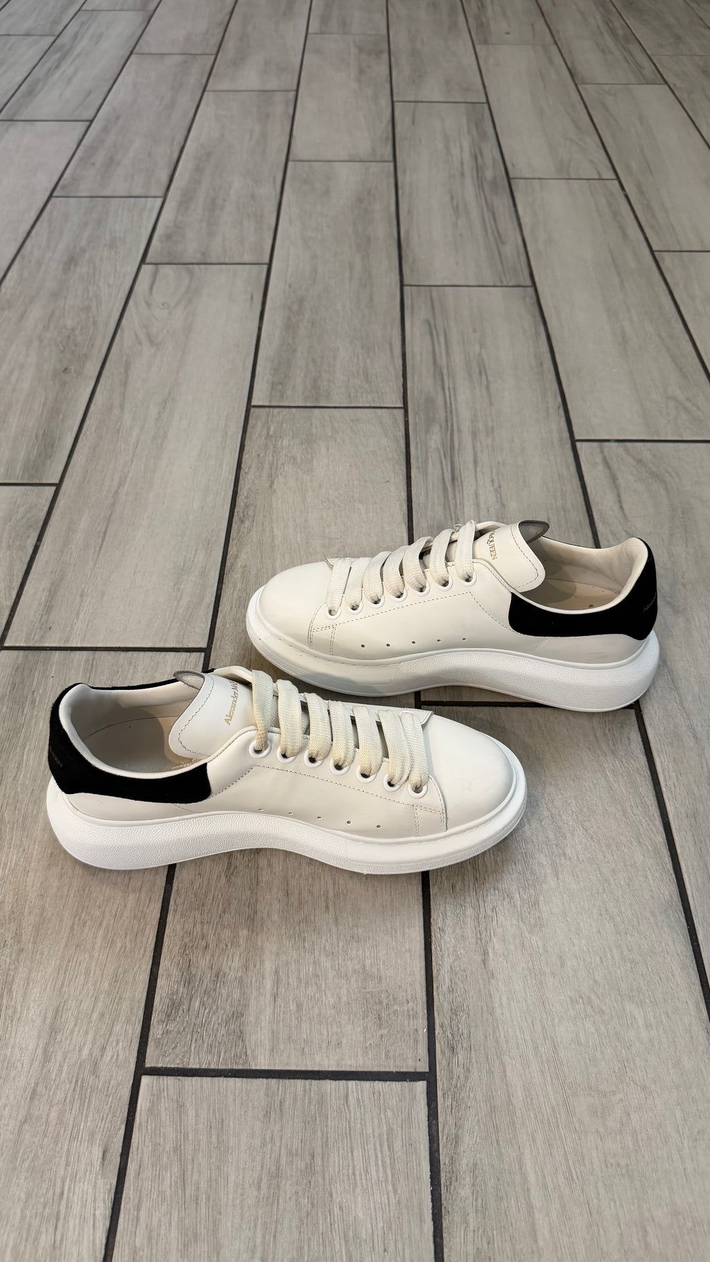 Alexander McQueen (size 39.5EU - 7.5US)