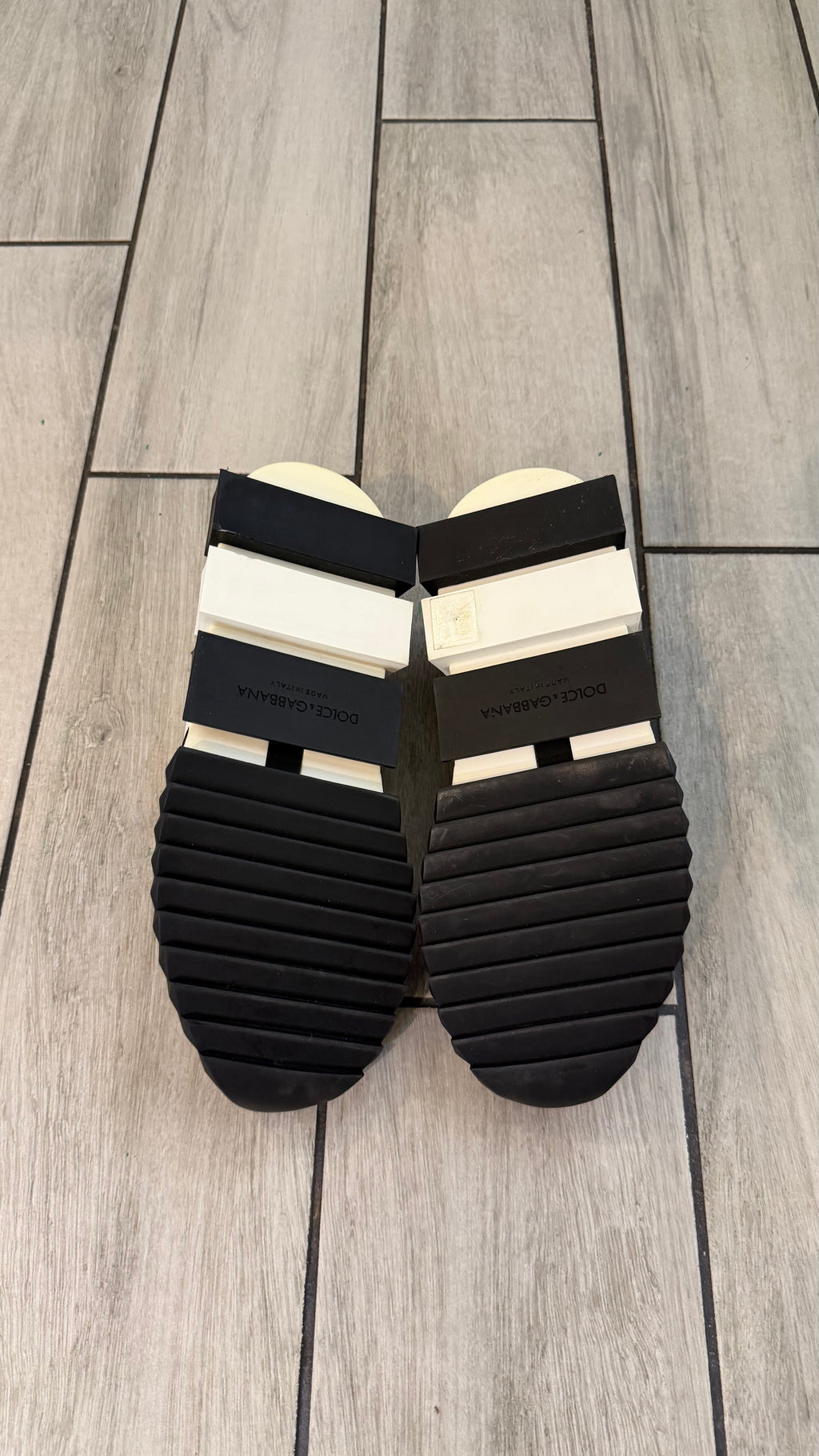 Dolce Gabbana sorrentos (size 40EU - 7US)